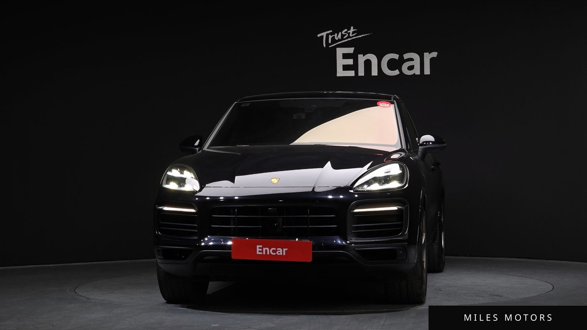 Porsche Cayenne 2022 — миниатюра 3