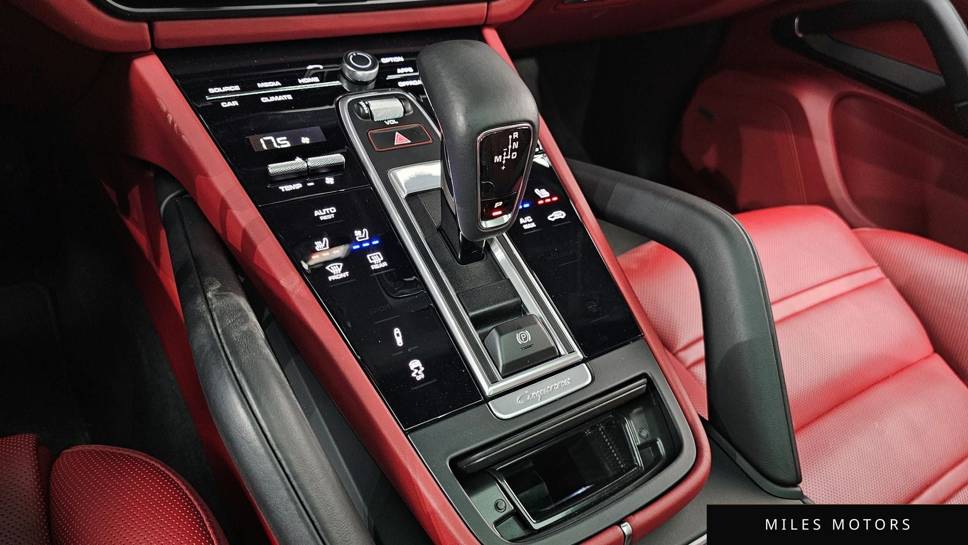 Porsche Cayenne 2022 — миниатюра 9
