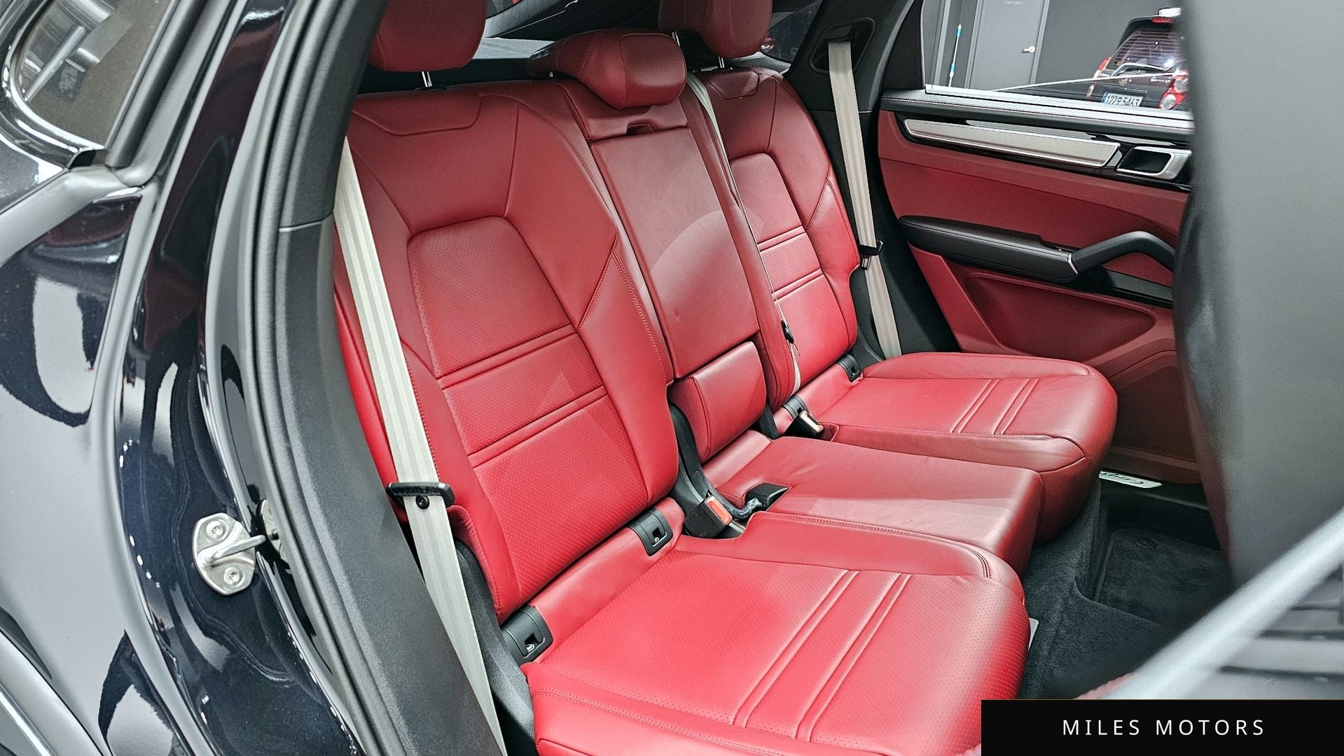 Porsche Cayenne 2022 — миниатюра 12
