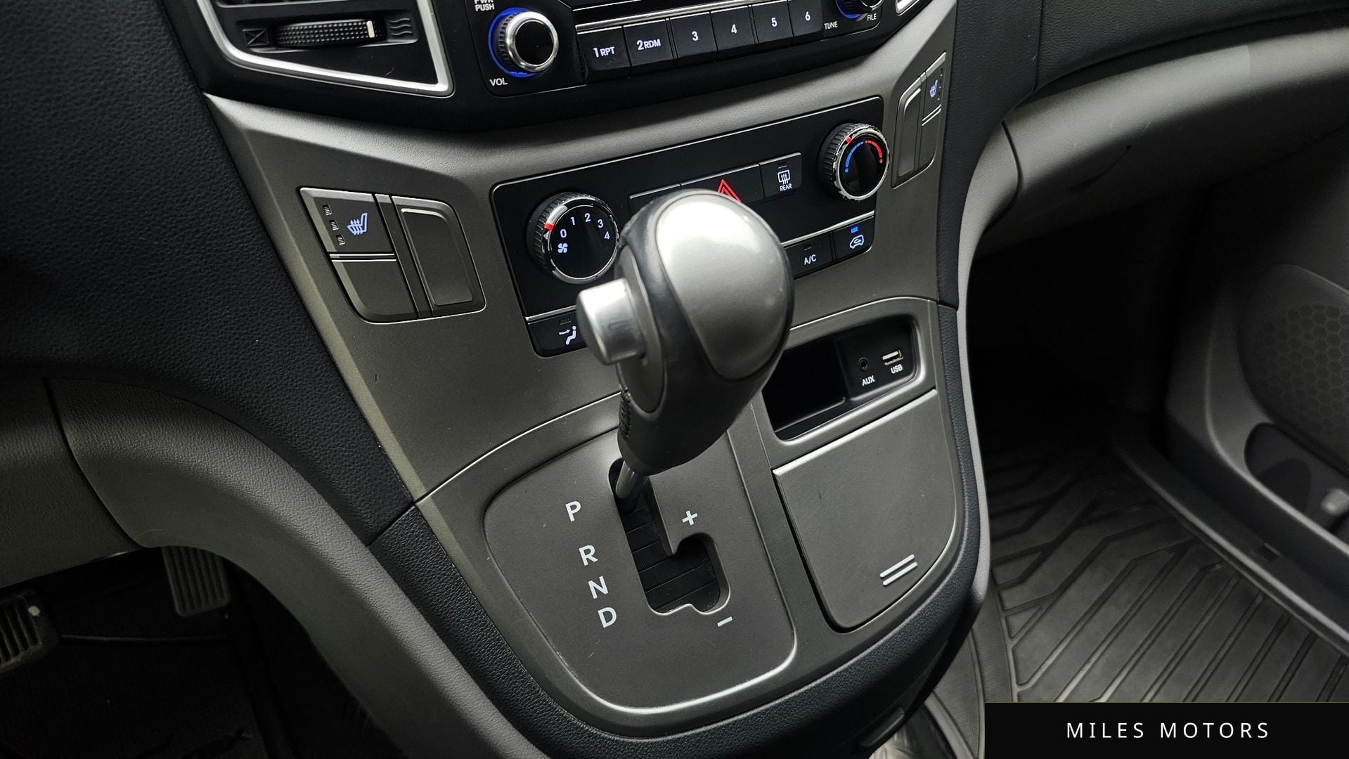 Hyundai Starex 2019 — миниатюра 9