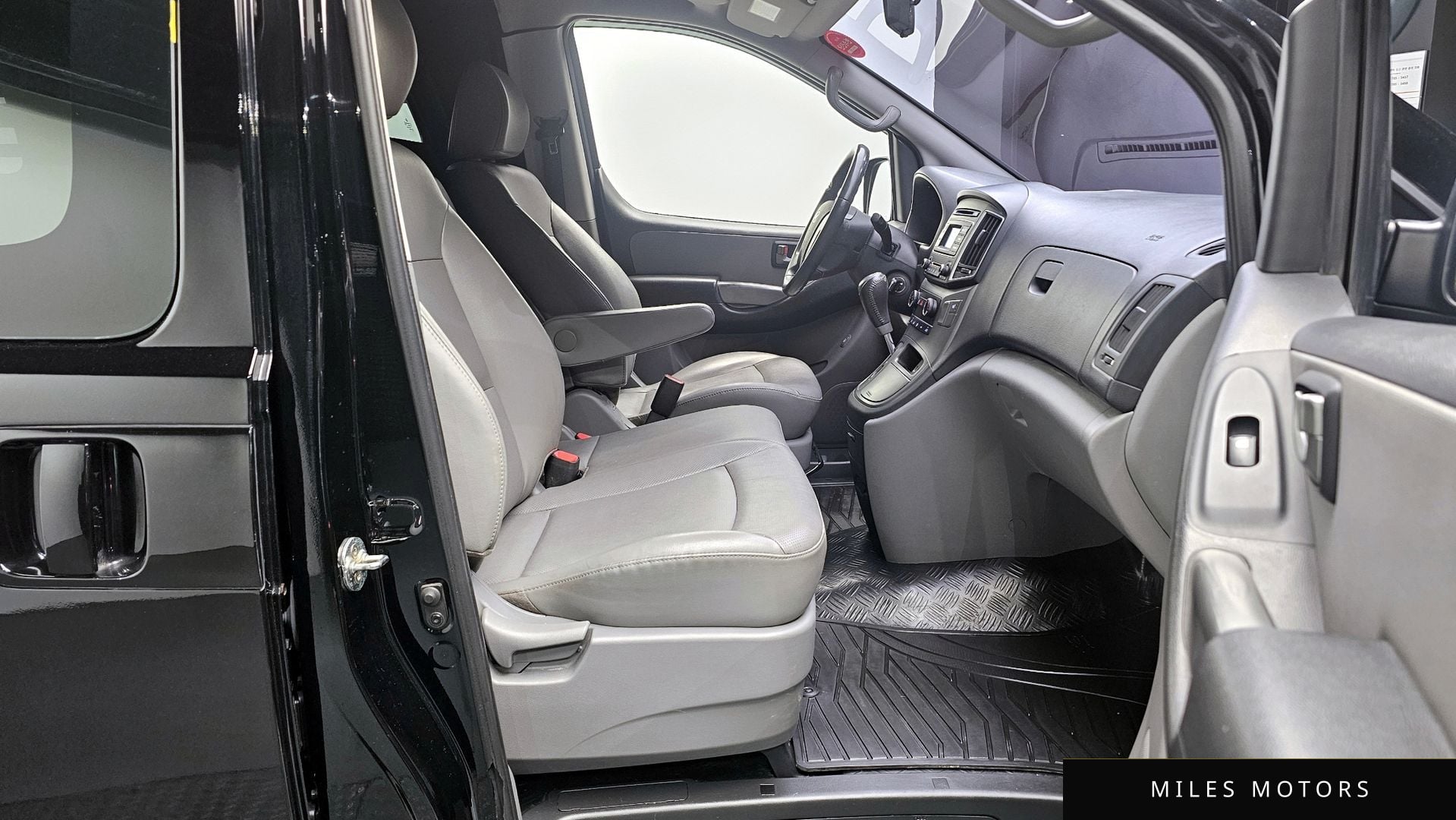 Hyundai Starex 2019 — миниатюра 11