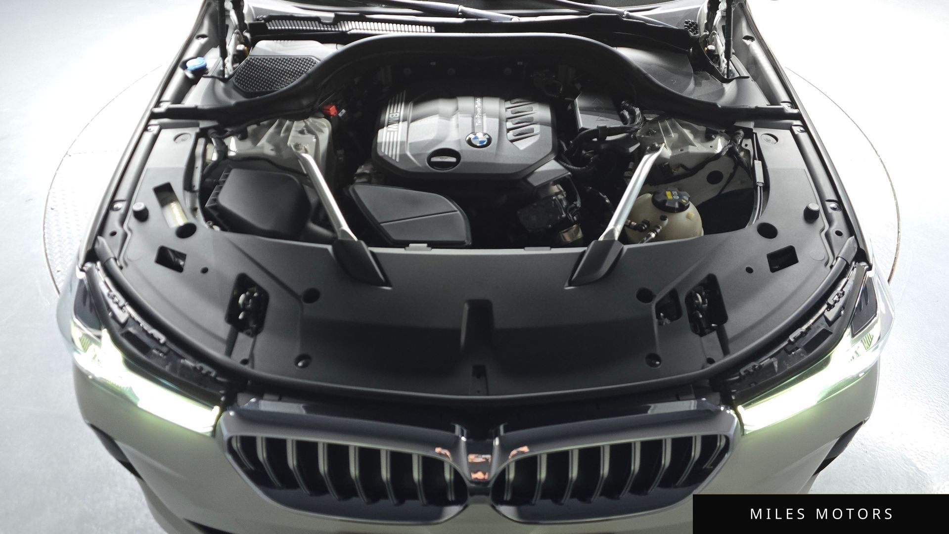 BMW 6 Series GT (G32) 2023 — миниатюра 6