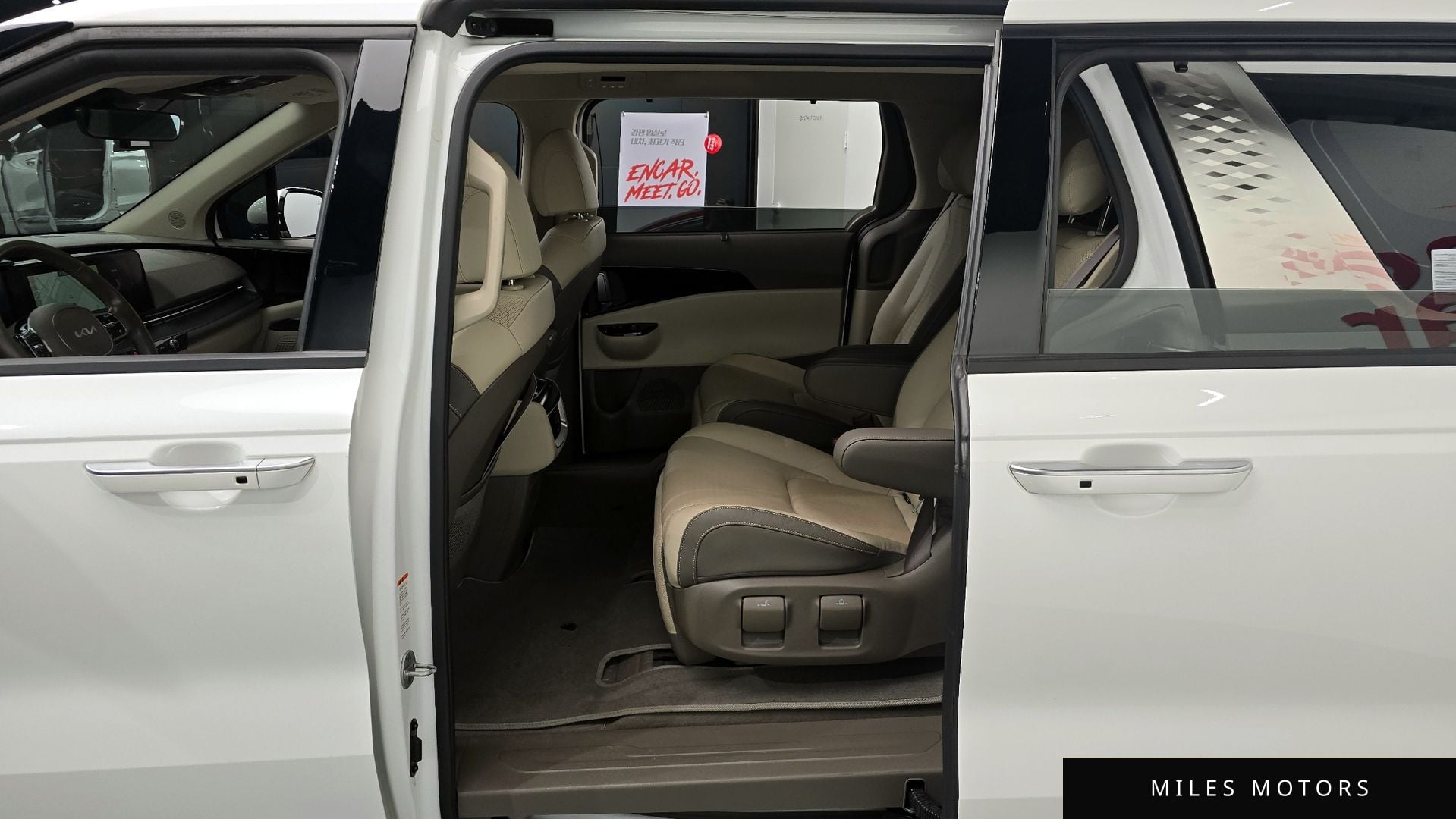 Kia Carnival 2022 — миниатюра 12
