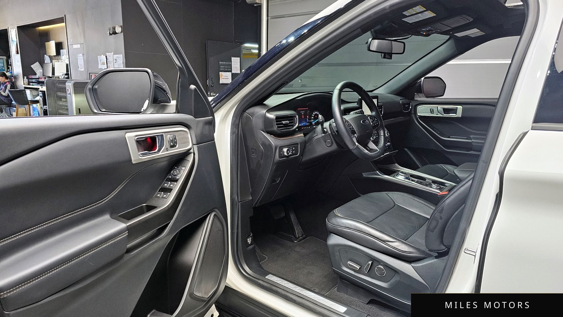 Ford Explorer 2020 — миниатюра 11