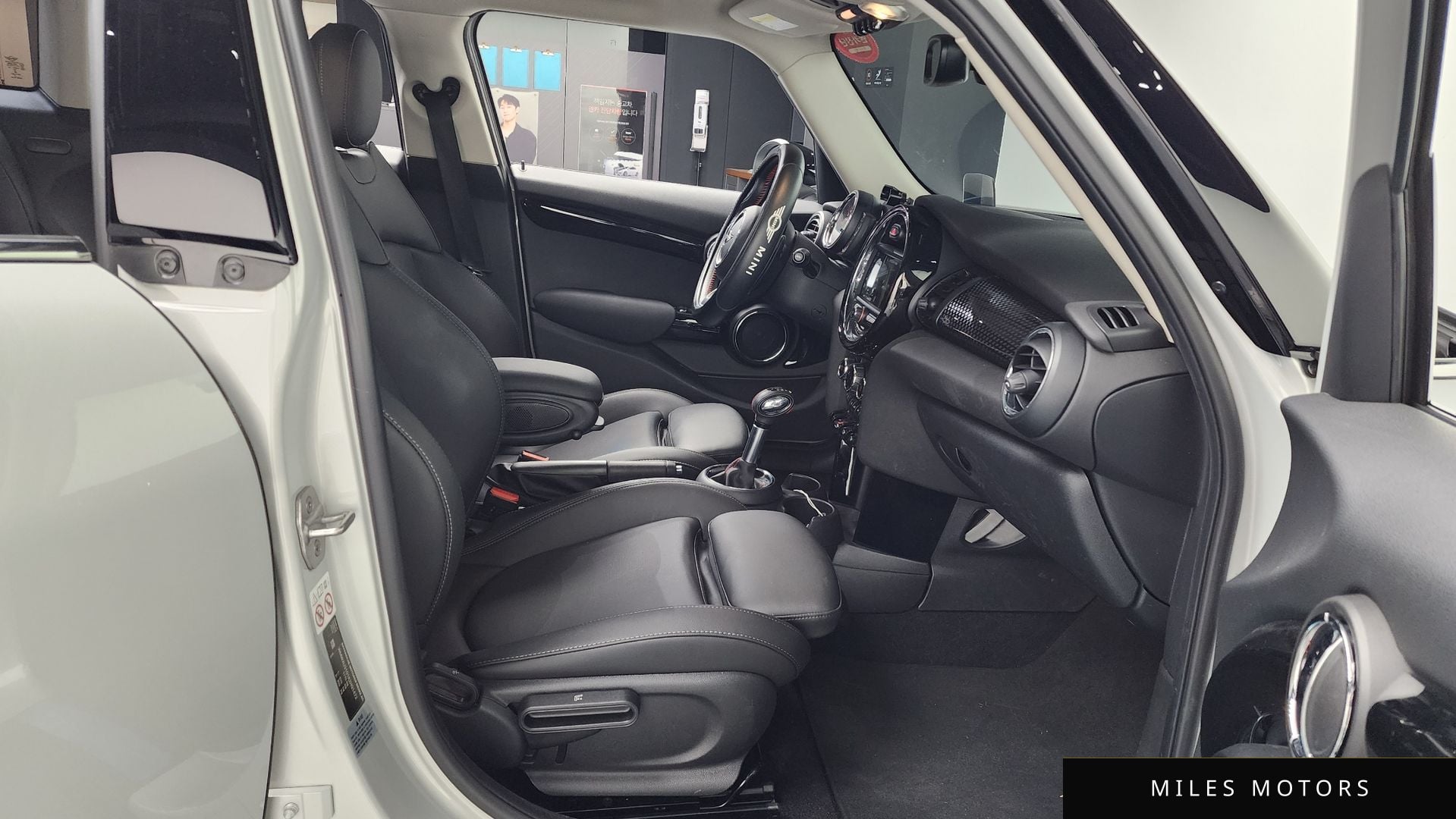 MINI Cooper S 2019 — миниатюра 11