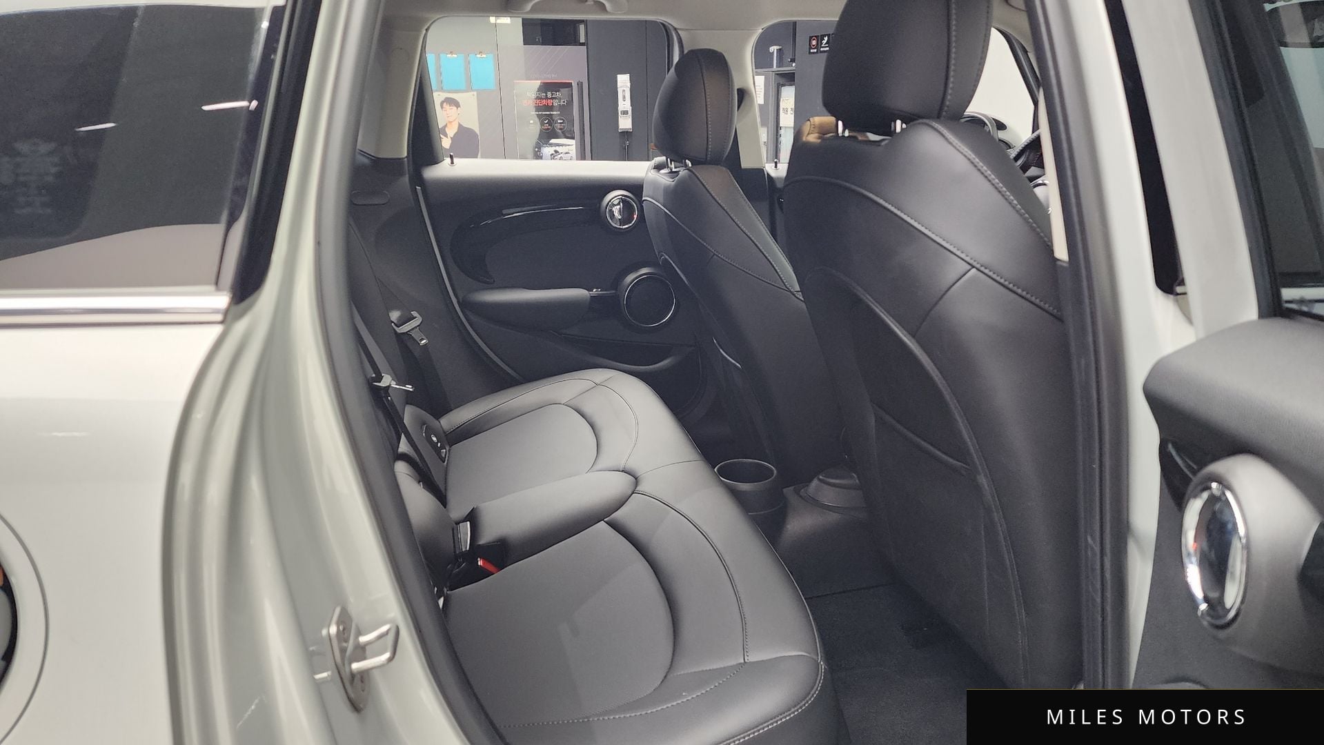 MINI Cooper S 2019 — миниатюра 12