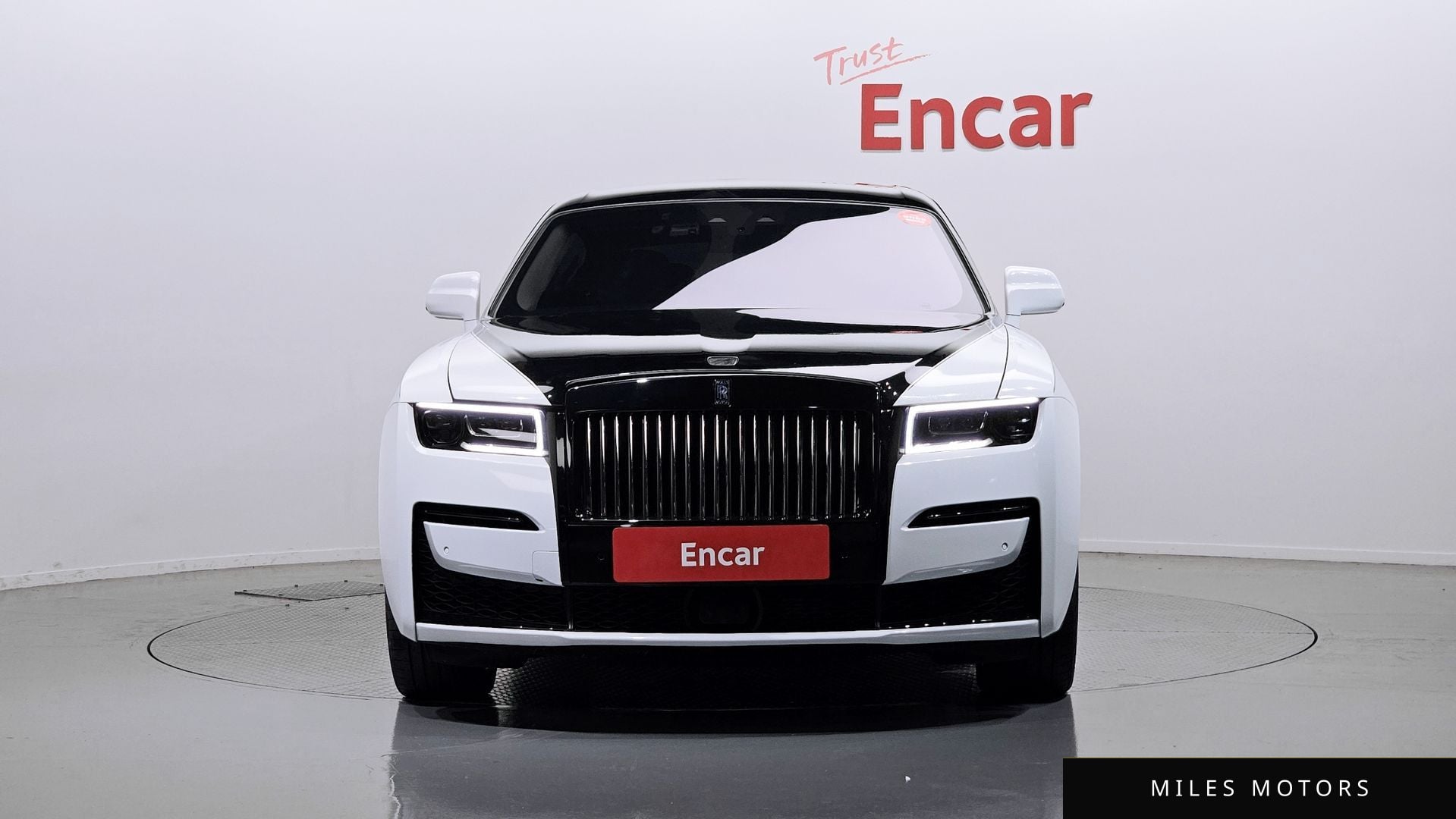 Rolls-Royce 고스트 2024 — миниатюра 3