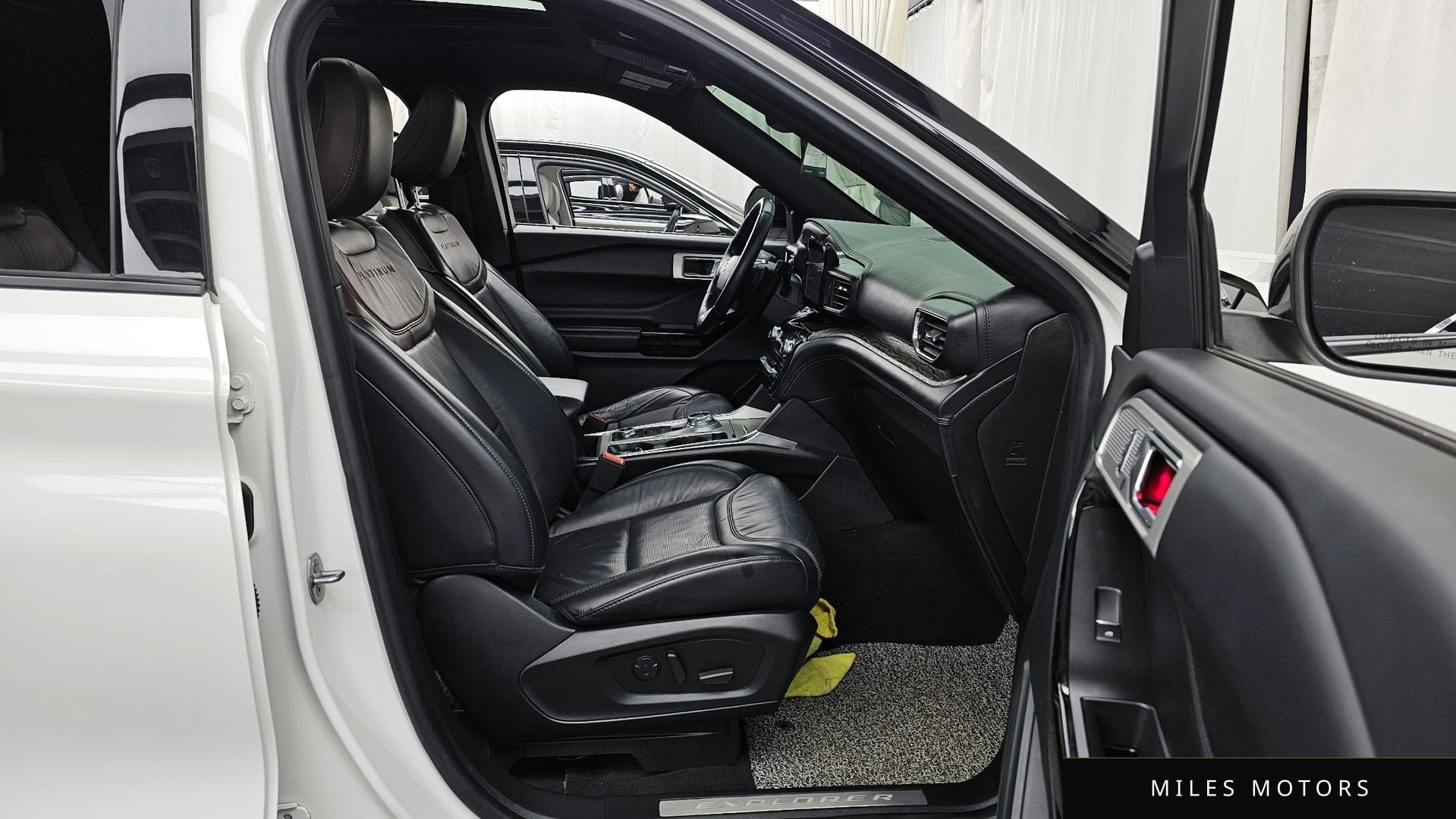 Ford Explorer 2021 — миниатюра 11