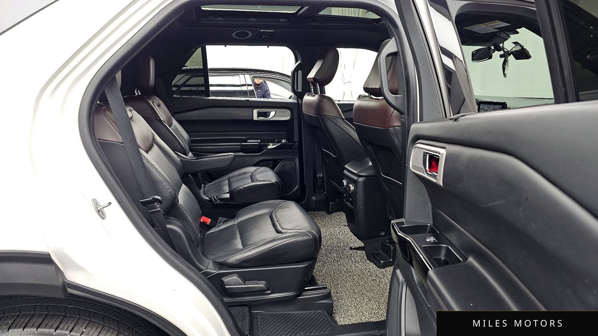 Ford Explorer 2021 — миниатюра 12