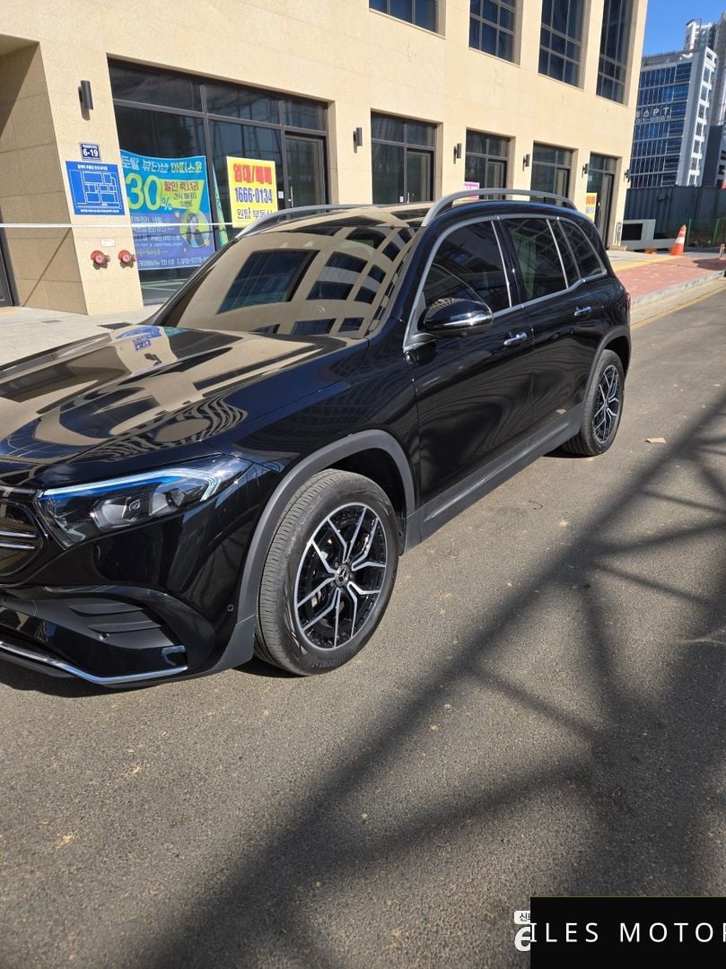 Mercedes-Benz EQB X243 2023 — миниатюра 2