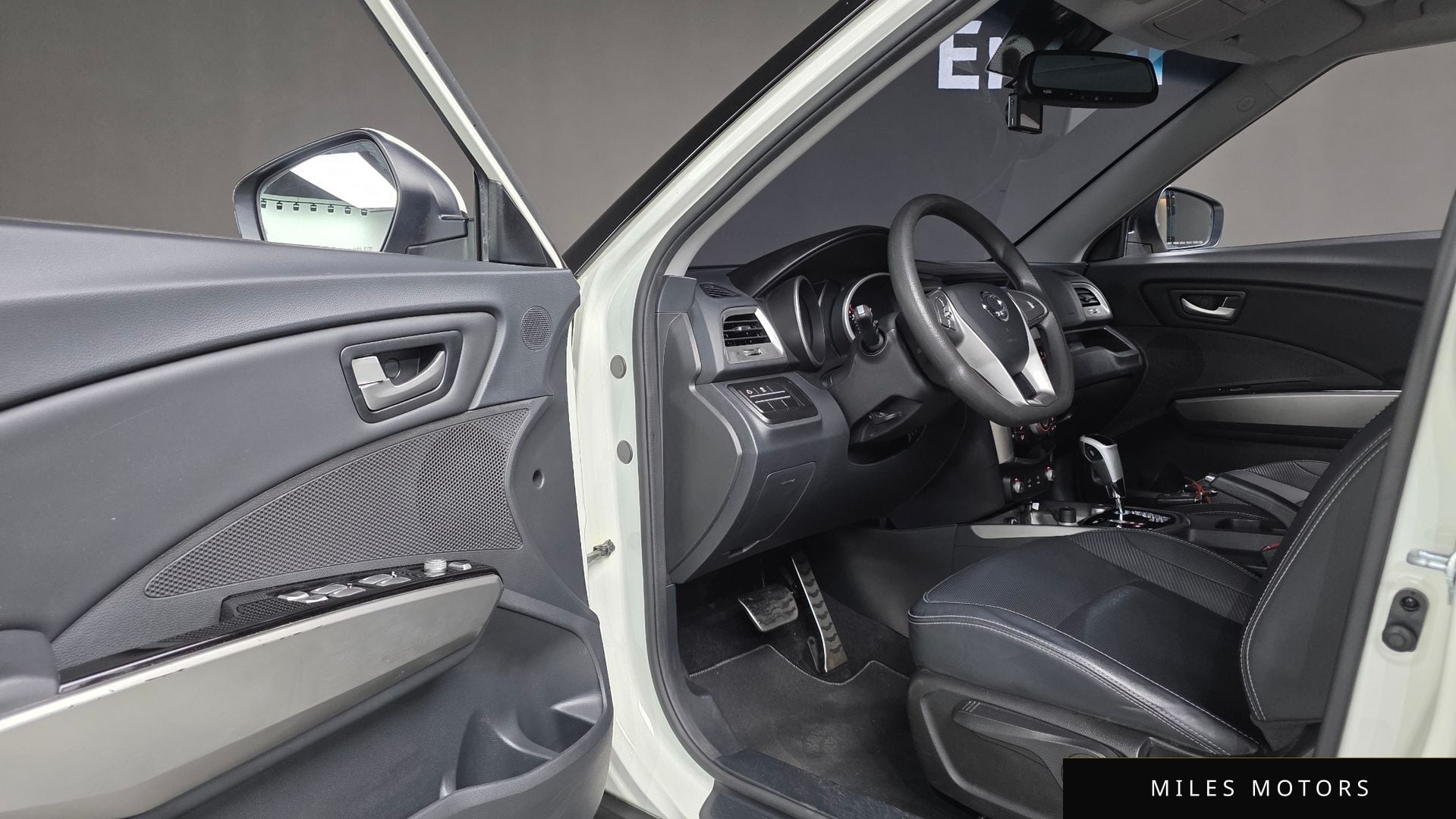 KG Mobility Tivoli 2016 — миниатюра 11
