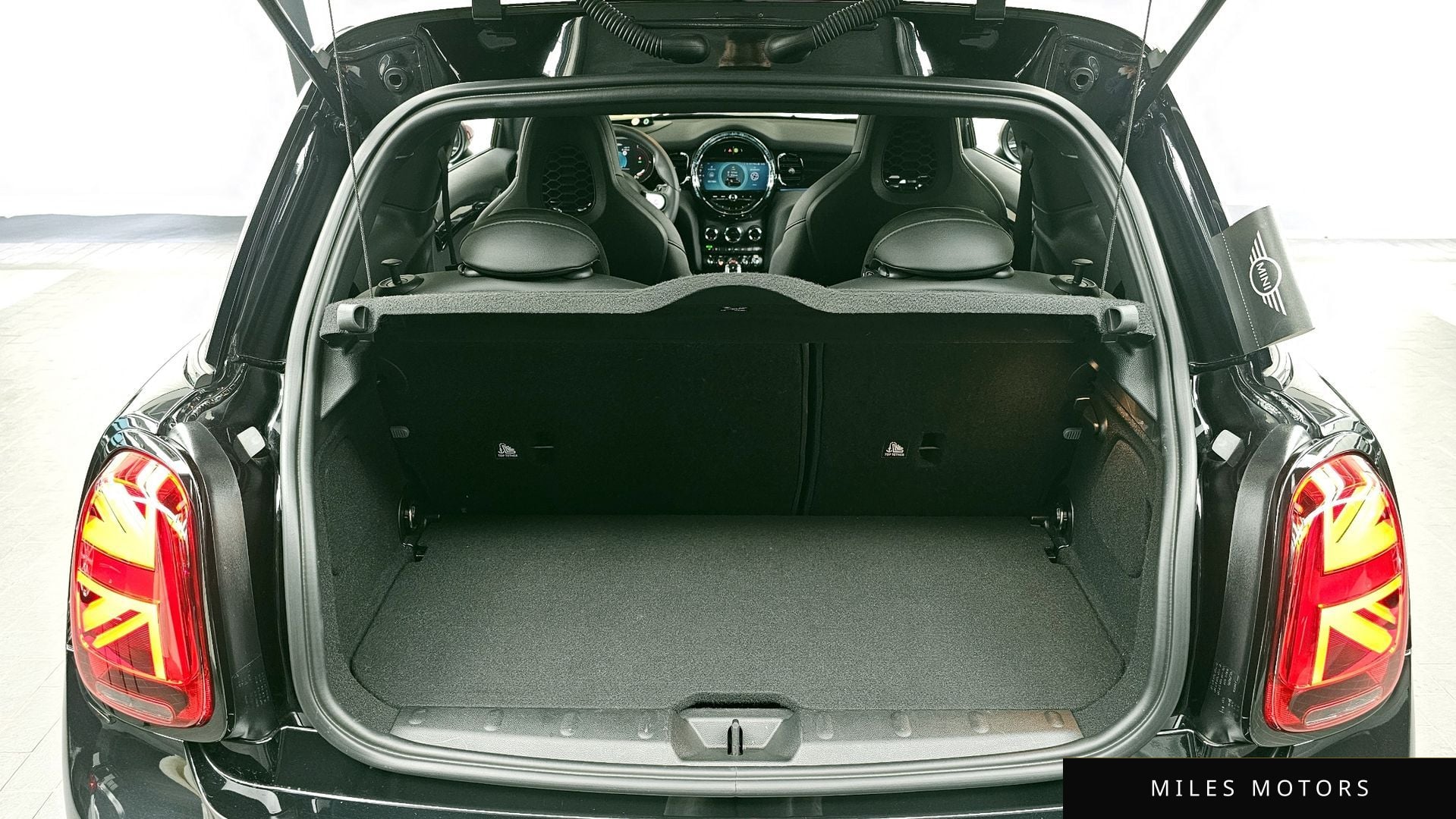 MINI Cooper S 2023 — миниатюра 20