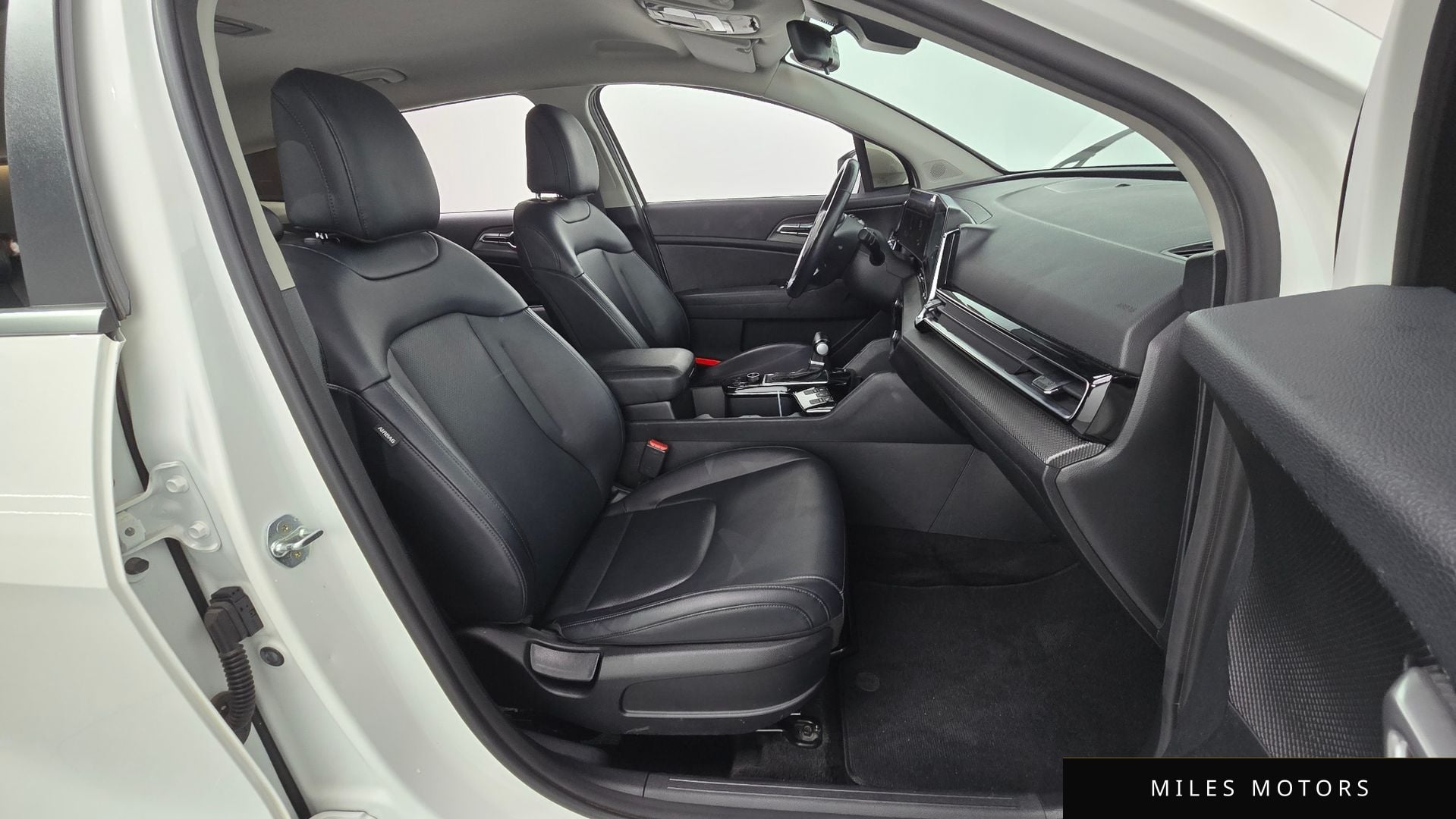 Kia Sportage 2022 — миниатюра 11