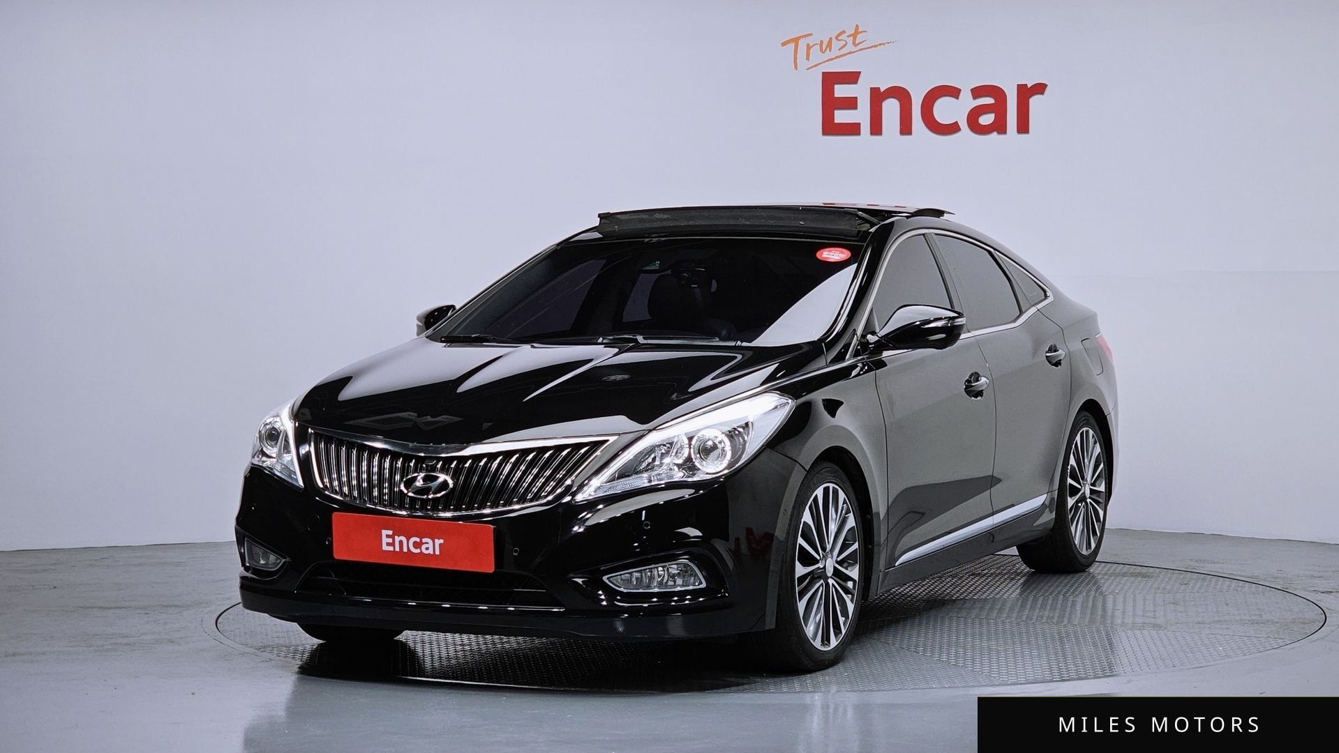 Hyundai Grandeur 2013 — фото 1 из 12