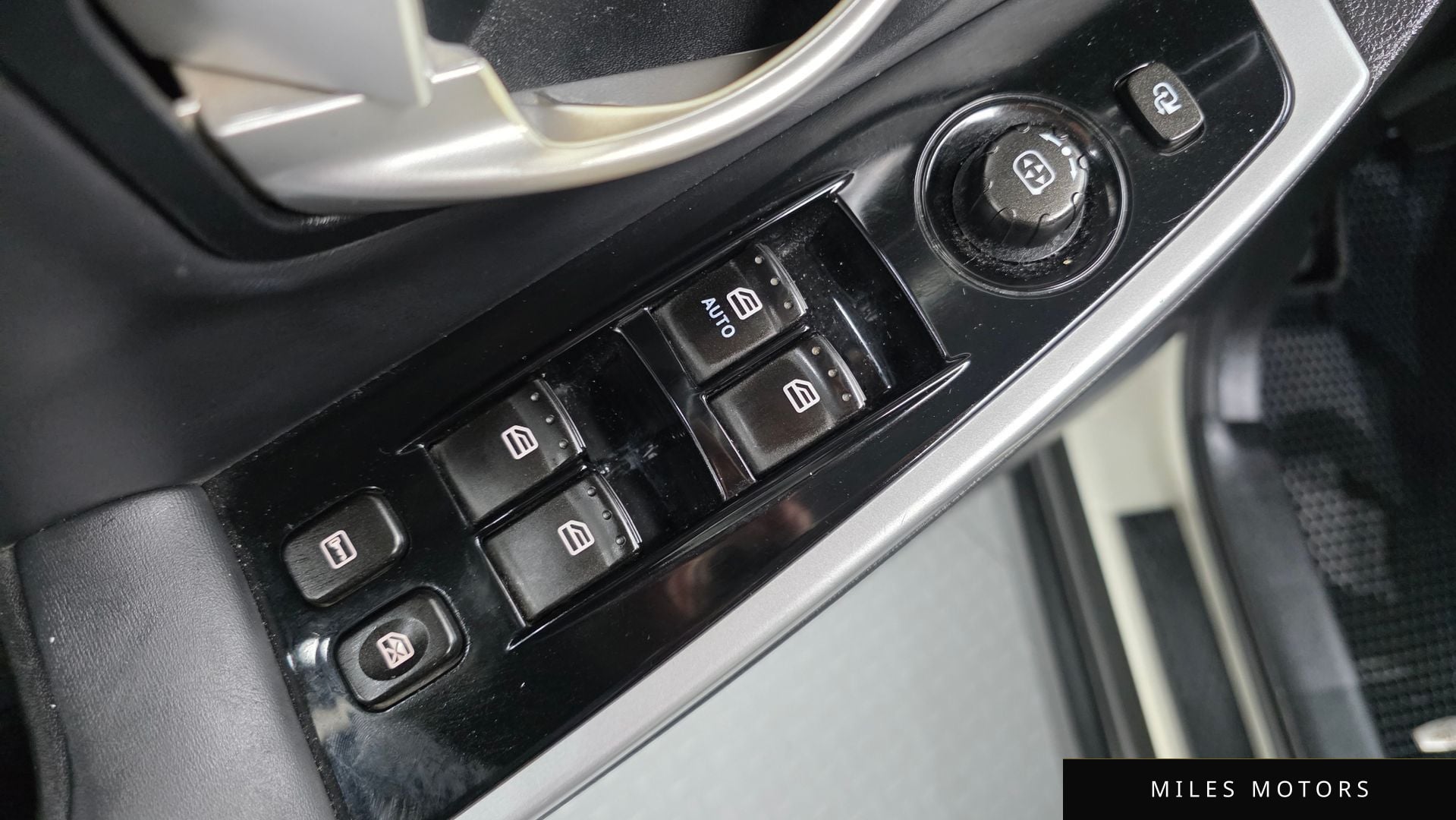 KG Mobility KORANDO 2016 — миниатюра 12