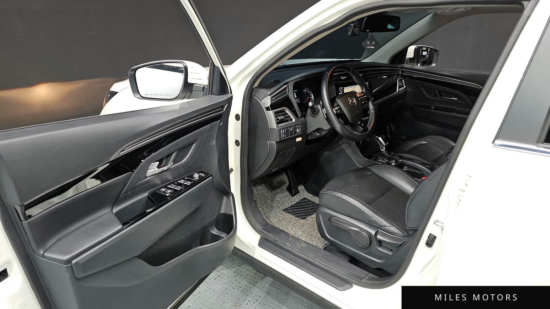 KG Mobility Beautiful Korando 2021 — миниатюра 10