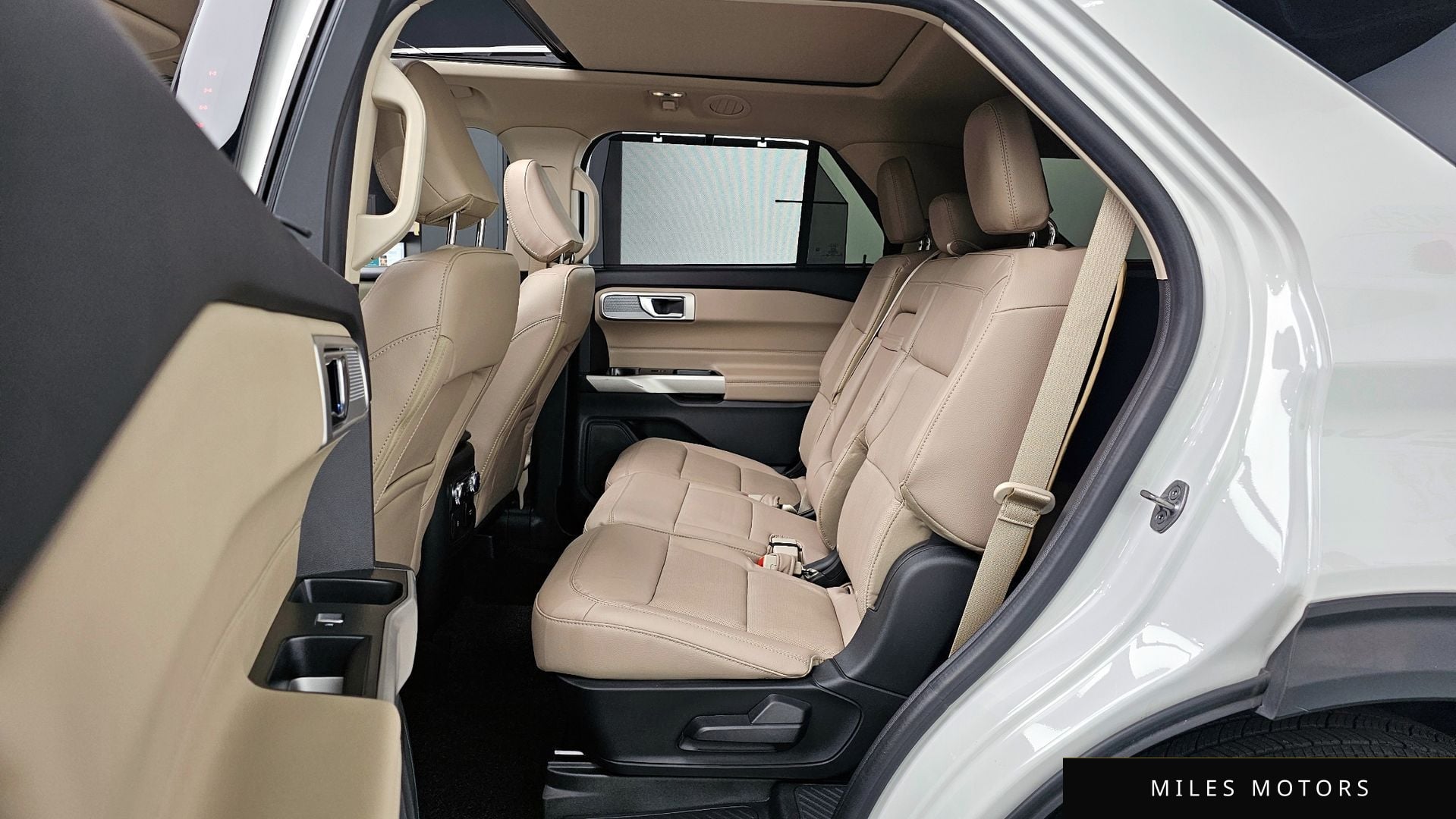 Ford Explorer 2022 — миниатюра 12