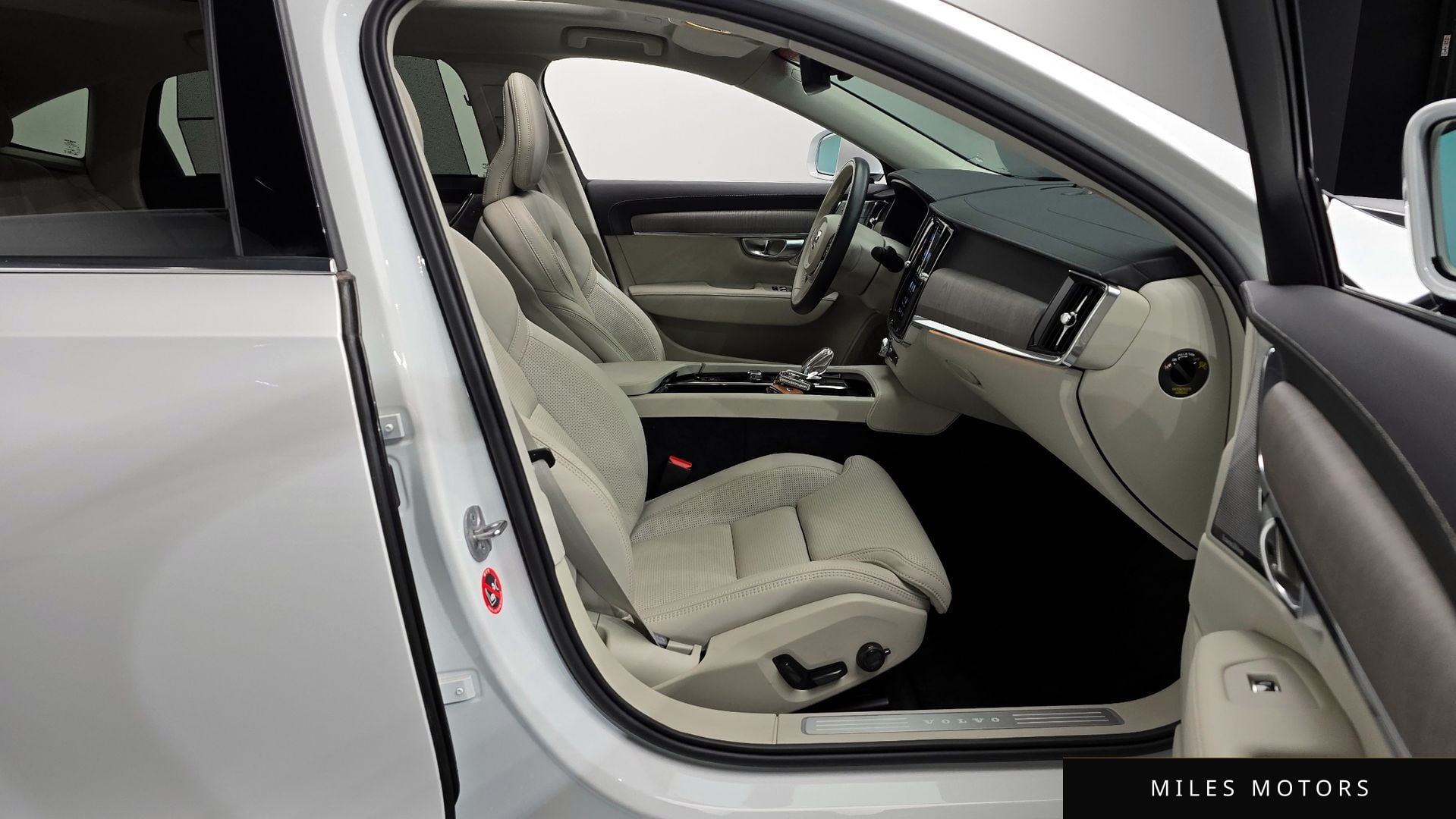 Volvo S90 2023 — миниатюра 11