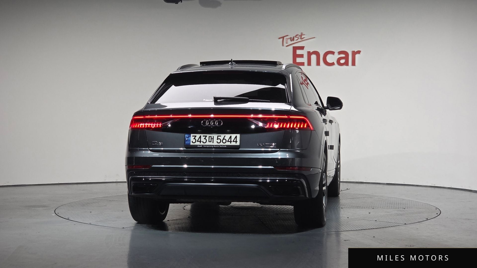 Audi Q8 (4M) 2023 — миниатюра 4