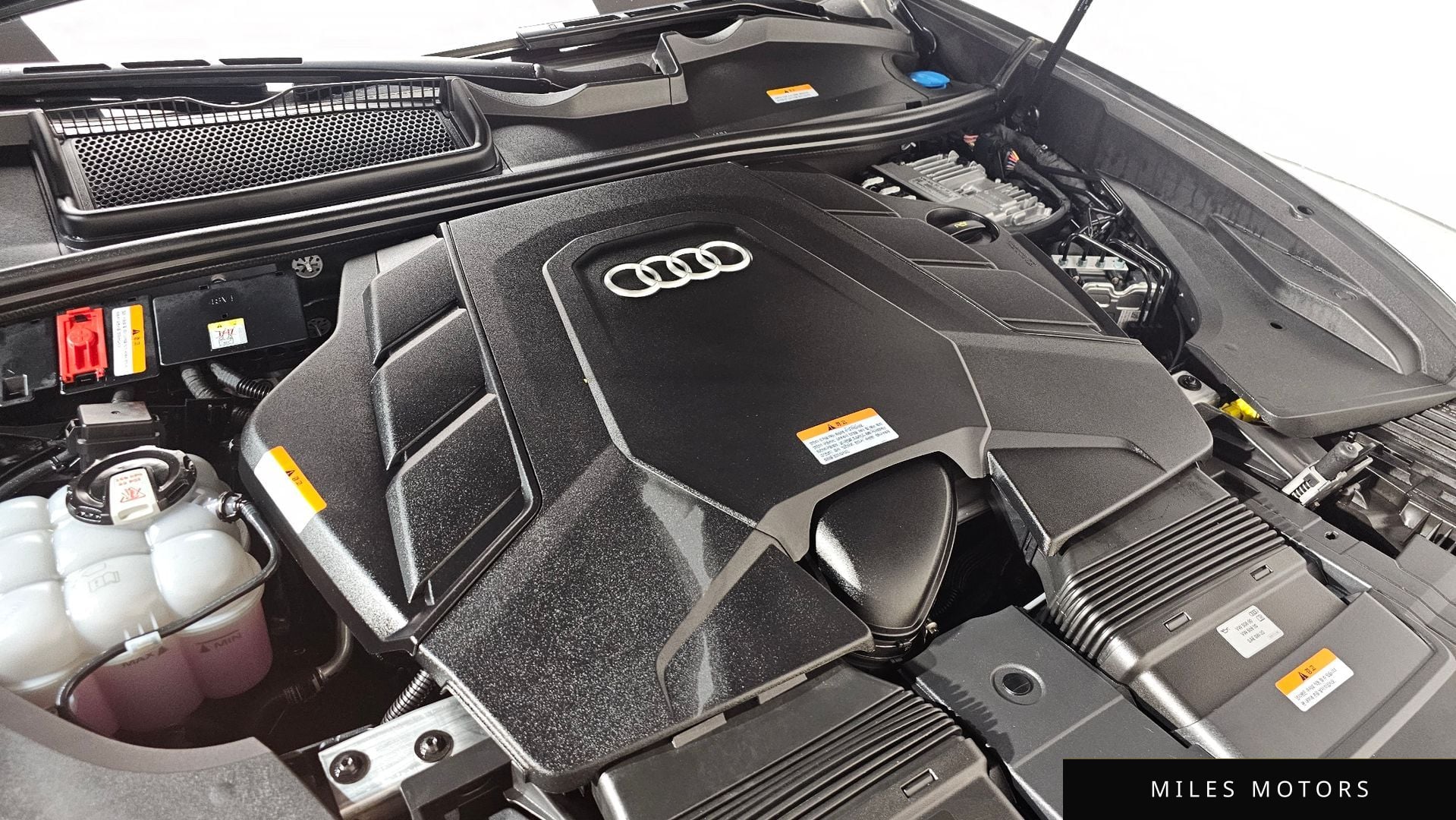 Audi Q8 (4M) 2023 — миниатюра 6