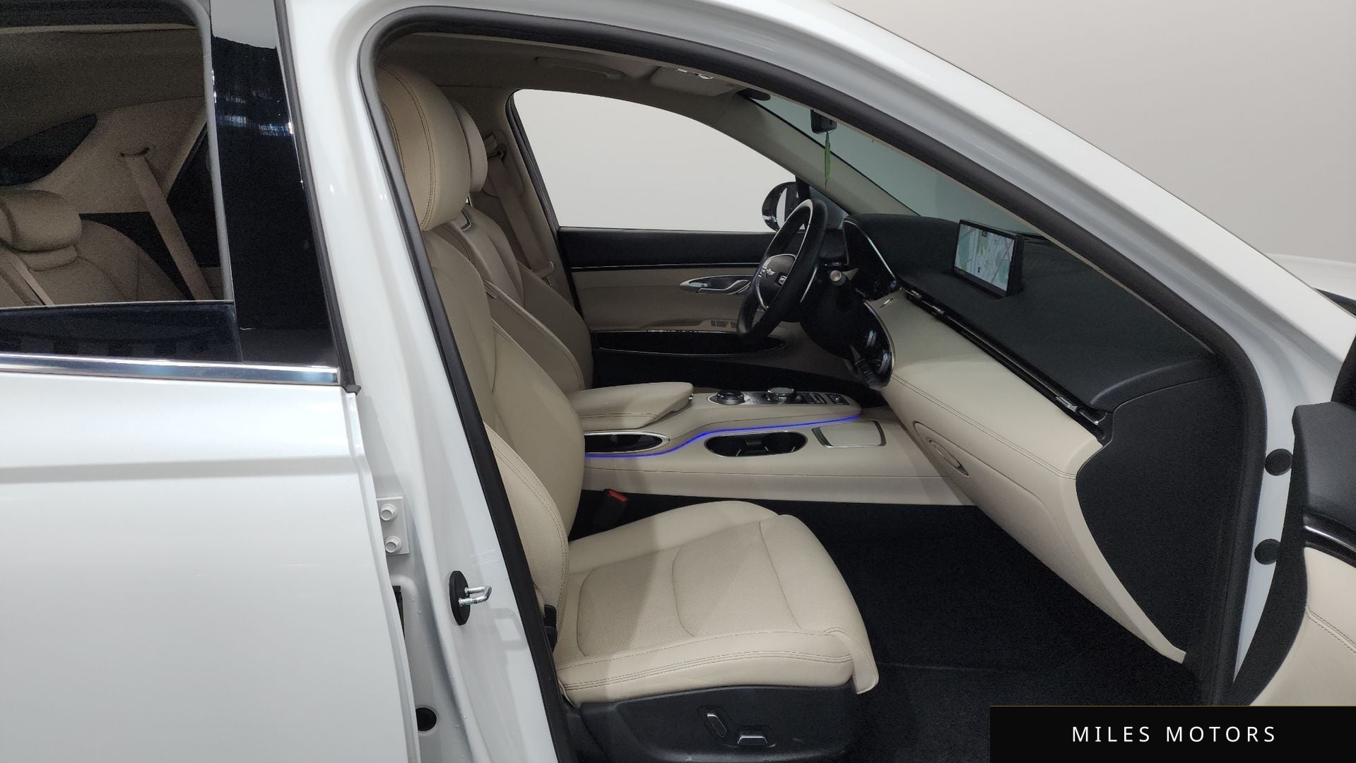 Genesis GV70 2021 — миниатюра 11
