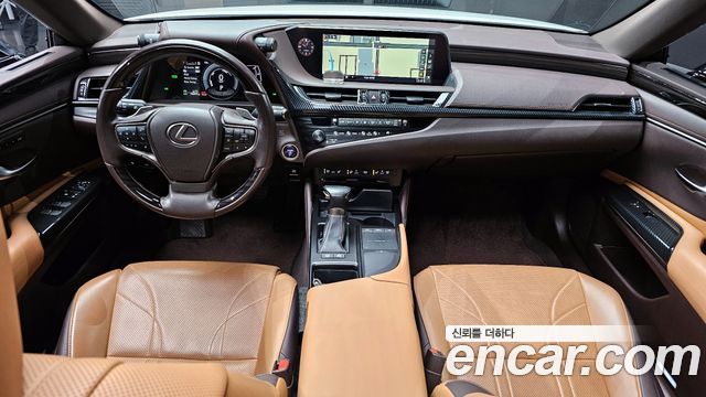 Лексус ES300h 2019 — миниатюра 7