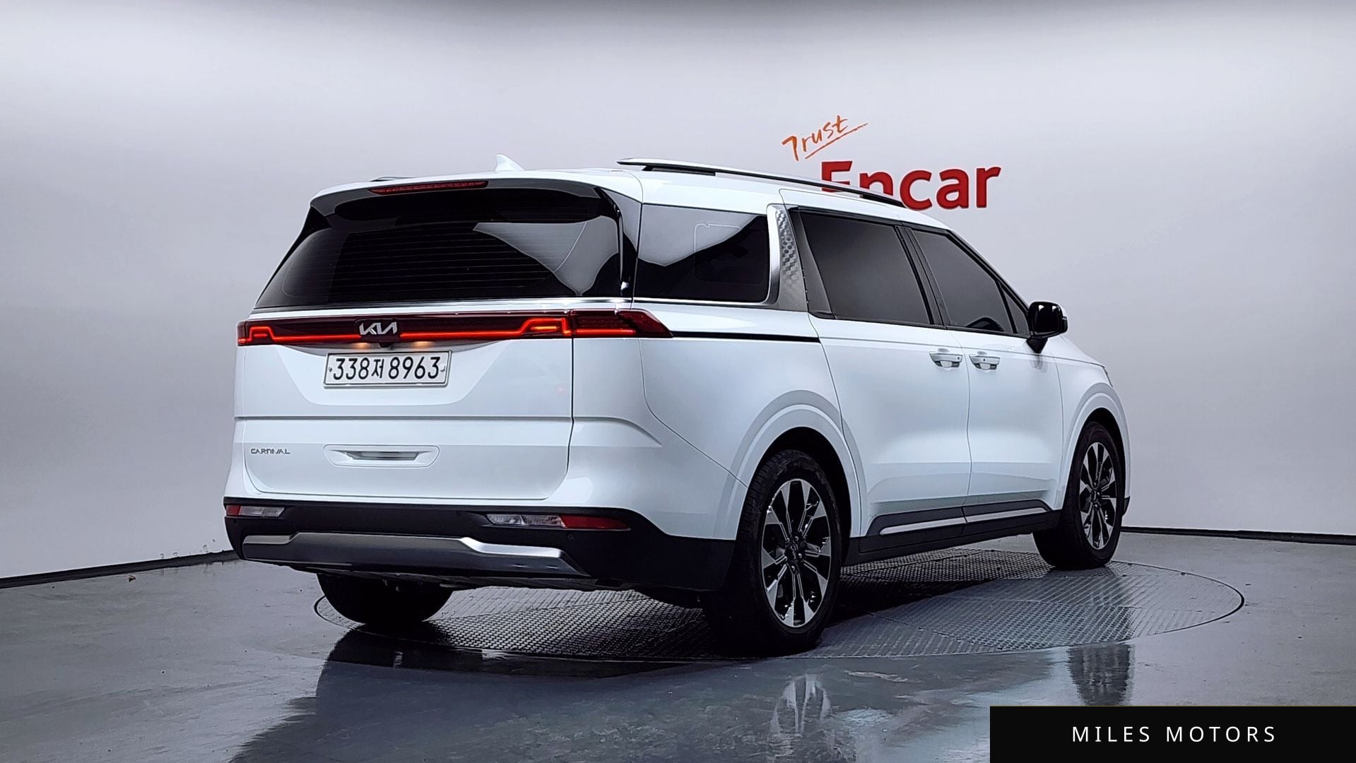 Kia Carnival 2022 — миниатюра 2
