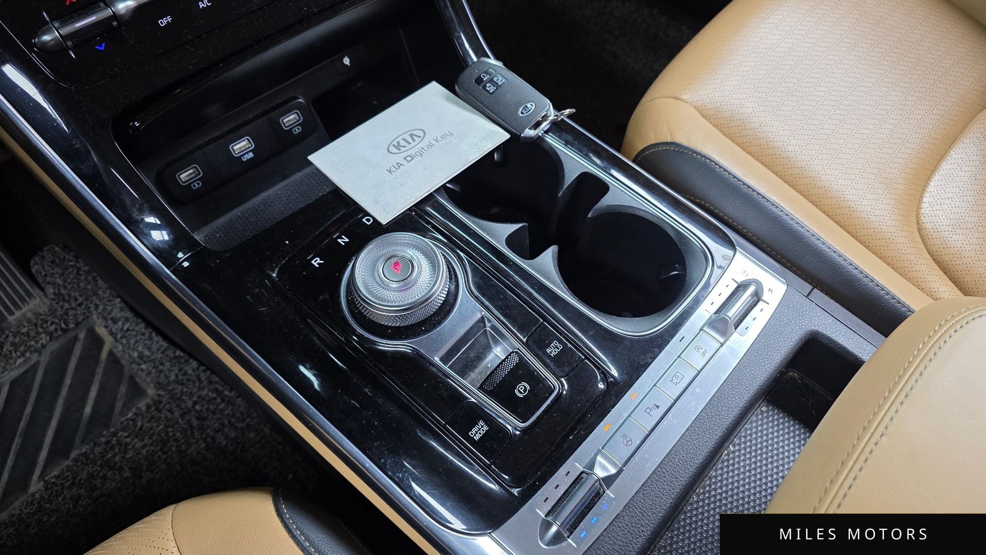 Kia Carnival 2021 — миниатюра 9