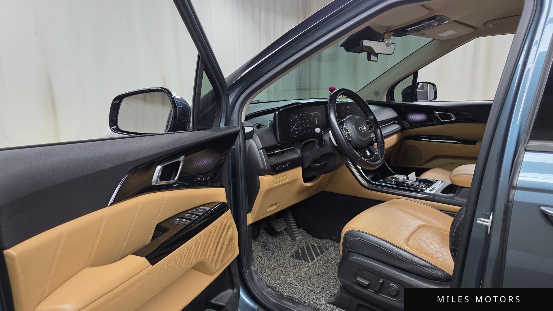 Kia Carnival 2021 — миниатюра 10