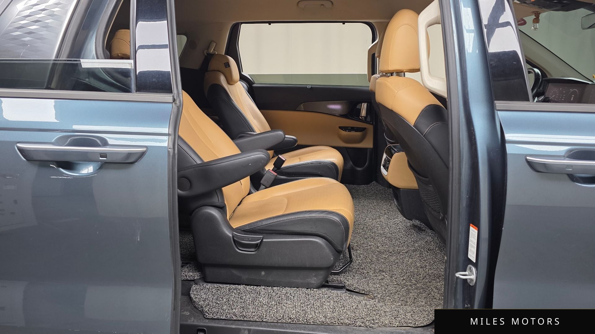 Kia Carnival 2021 — миниатюра 12