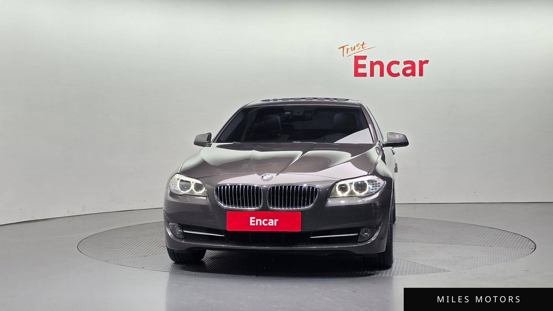 BMW 5시리즈 (F10) 2013 — миниатюра 3