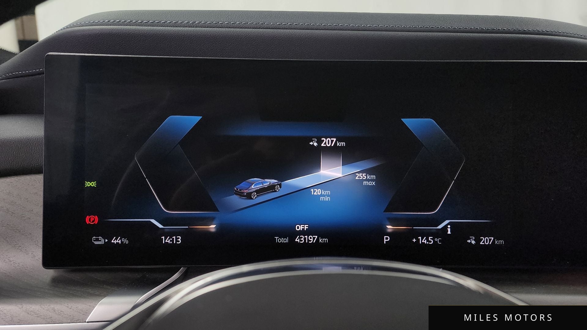 BMW i7 (G70) 2023 — миниатюра 8