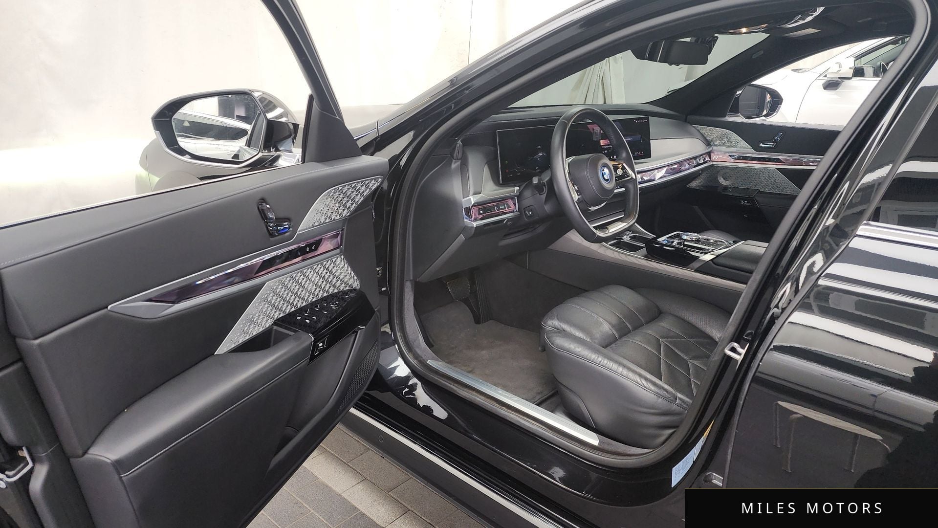 BMW i7 (G70) 2023 — миниатюра 10