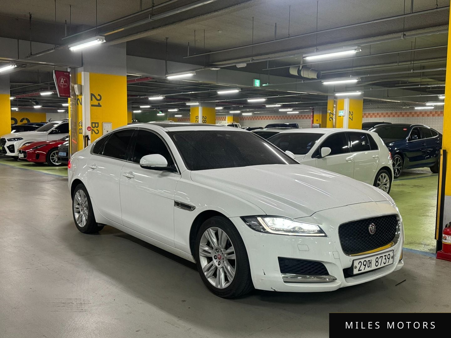Jaguar XF (X260) 2018 — миниатюра 2