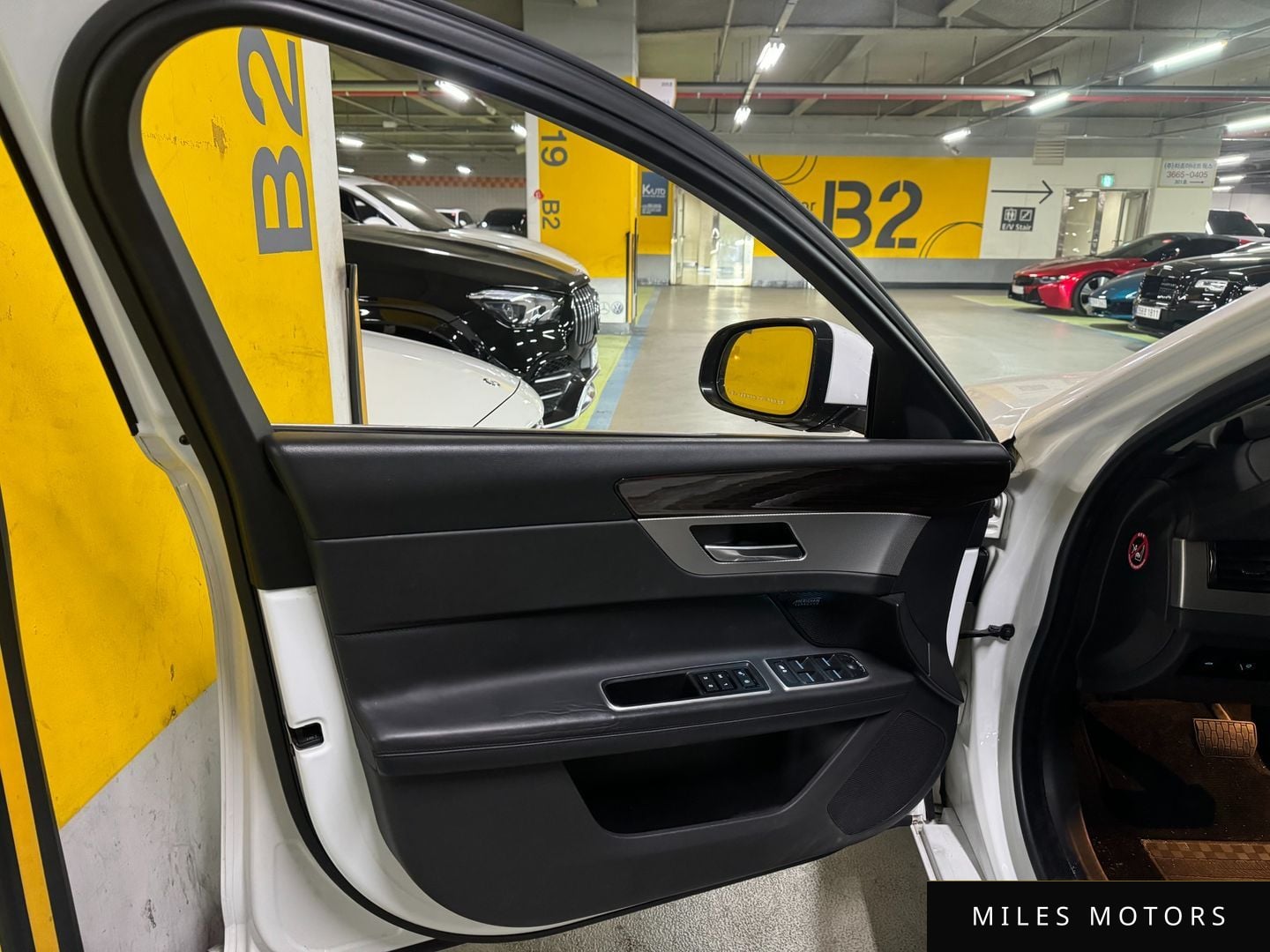 Jaguar XF (X260) 2018 — миниатюра 10