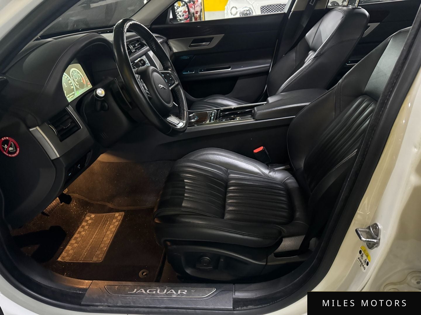 Jaguar XF (X260) 2018 — миниатюра 11
