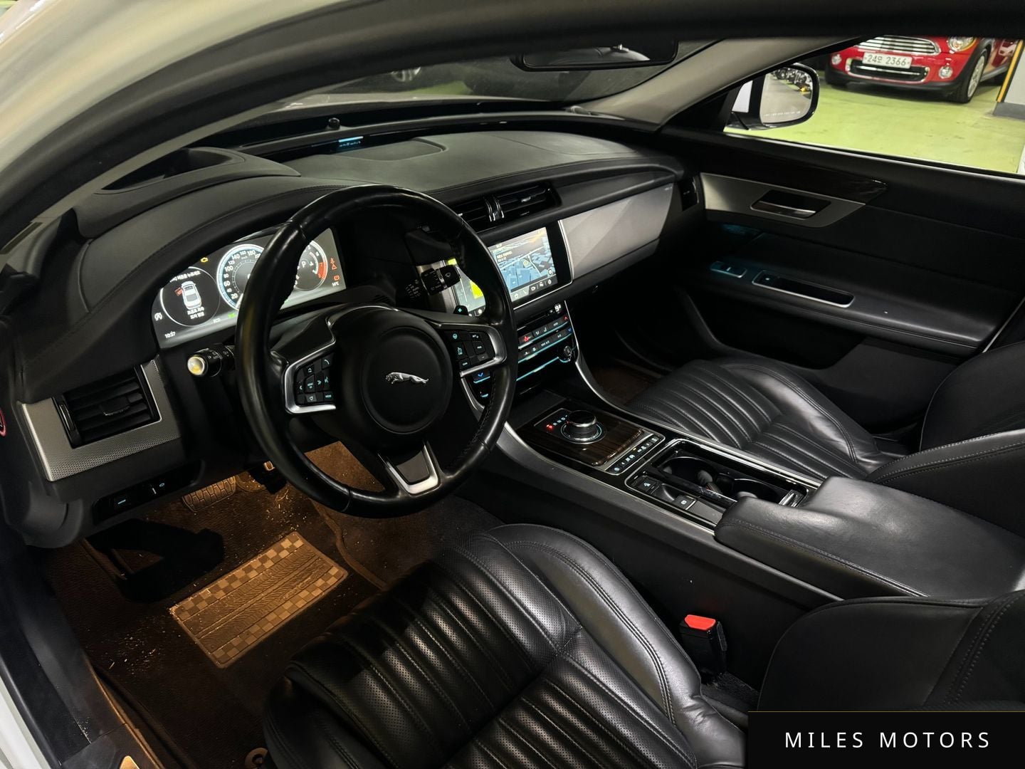 Jaguar XF (X260) 2018 — миниатюра 12