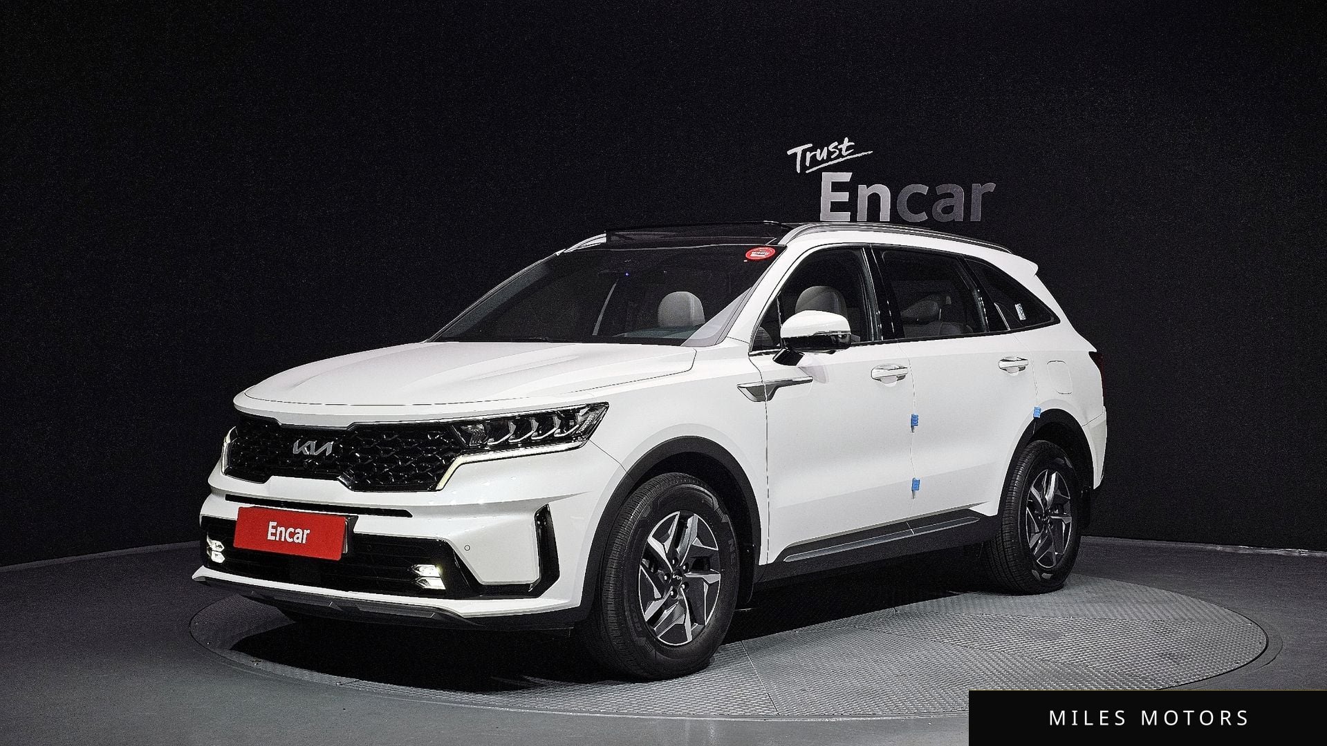 Kia Sorento 2023 — фото 1 из 12