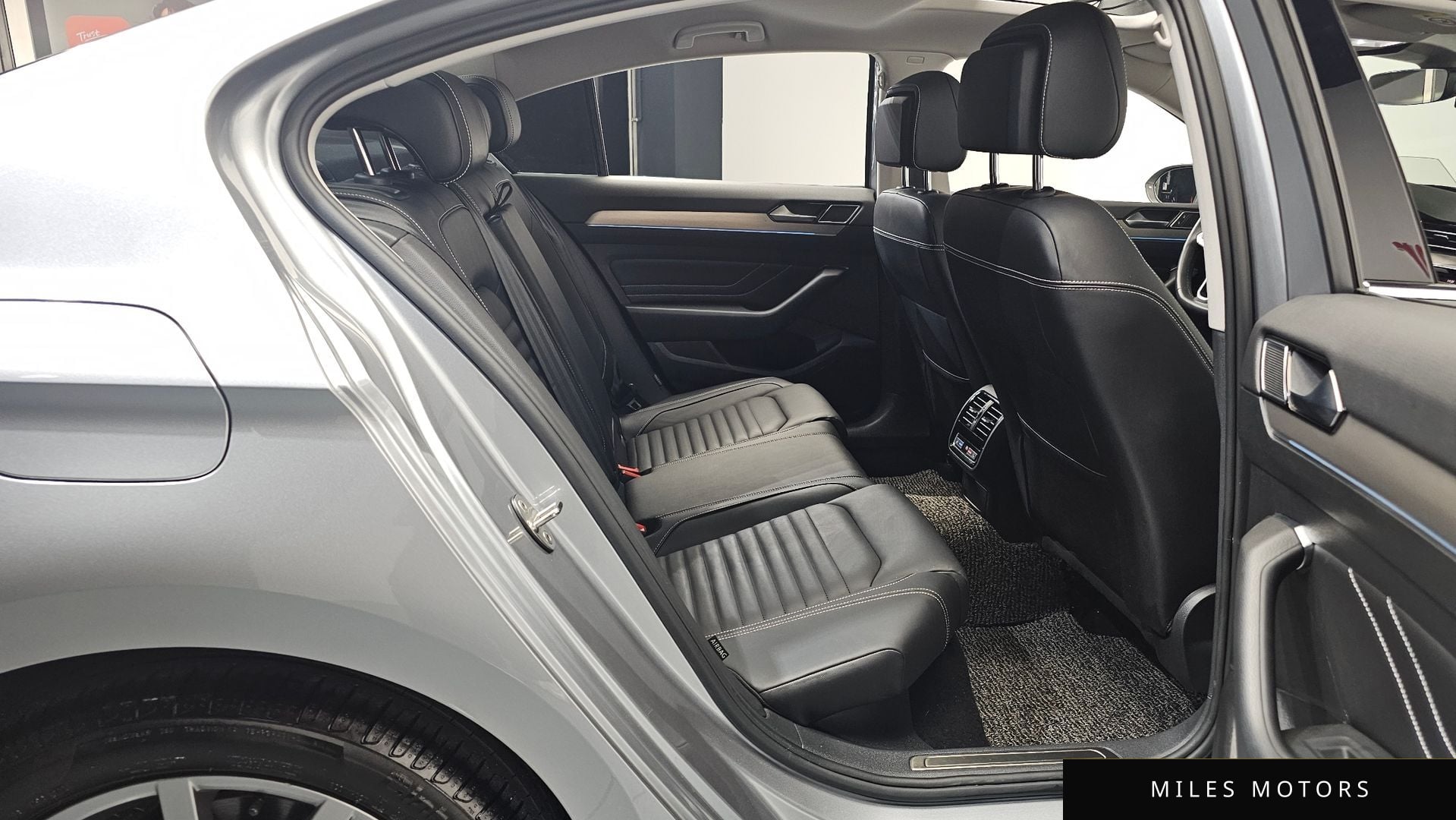 Volkswagen Passat 2021 — миниатюра 12
