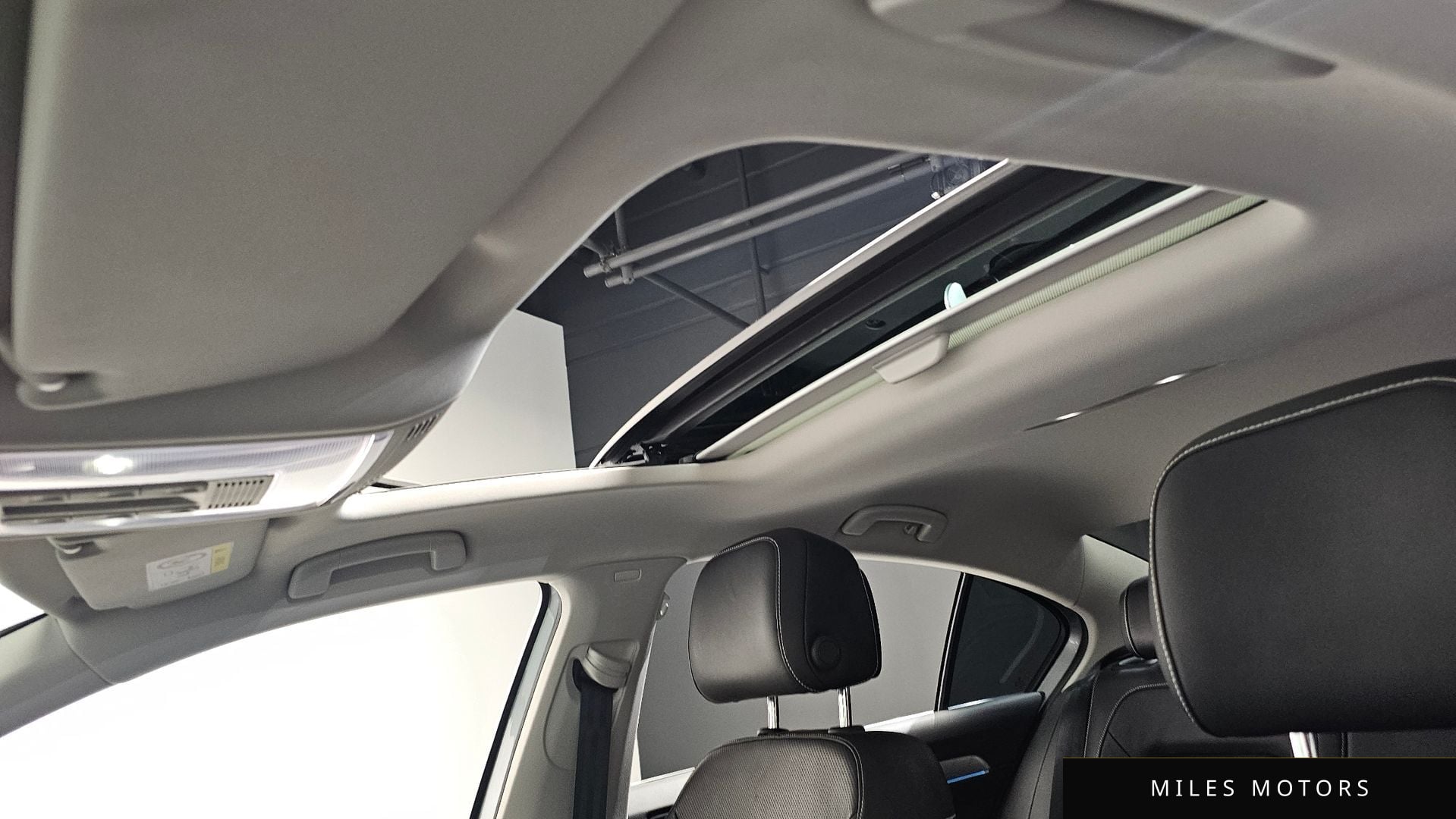 Volkswagen Passat 2021 — миниатюра 19