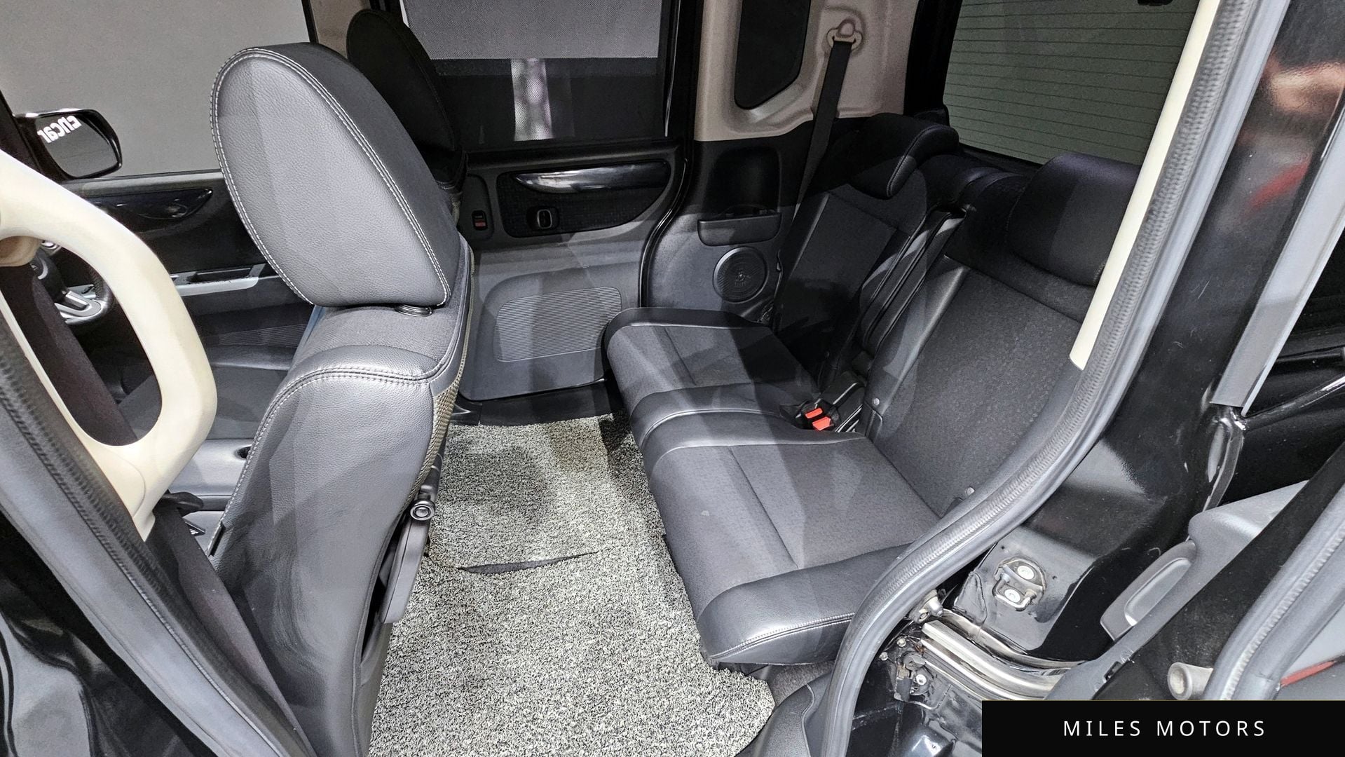 Honda N-BOX 2015 — миниатюра 12