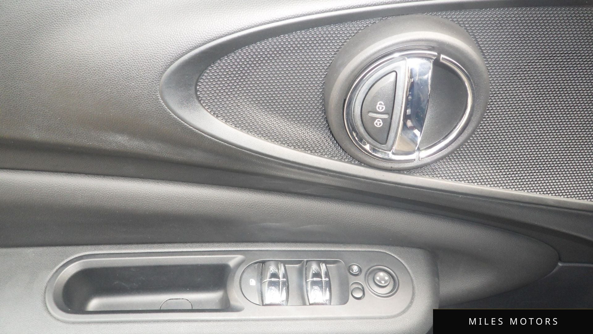MINI Clubman 2019 — миниатюра 12