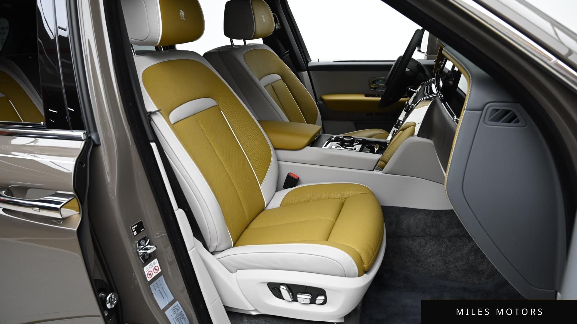 Rolls-Royce 컬리넌 2025 — миниатюра 10