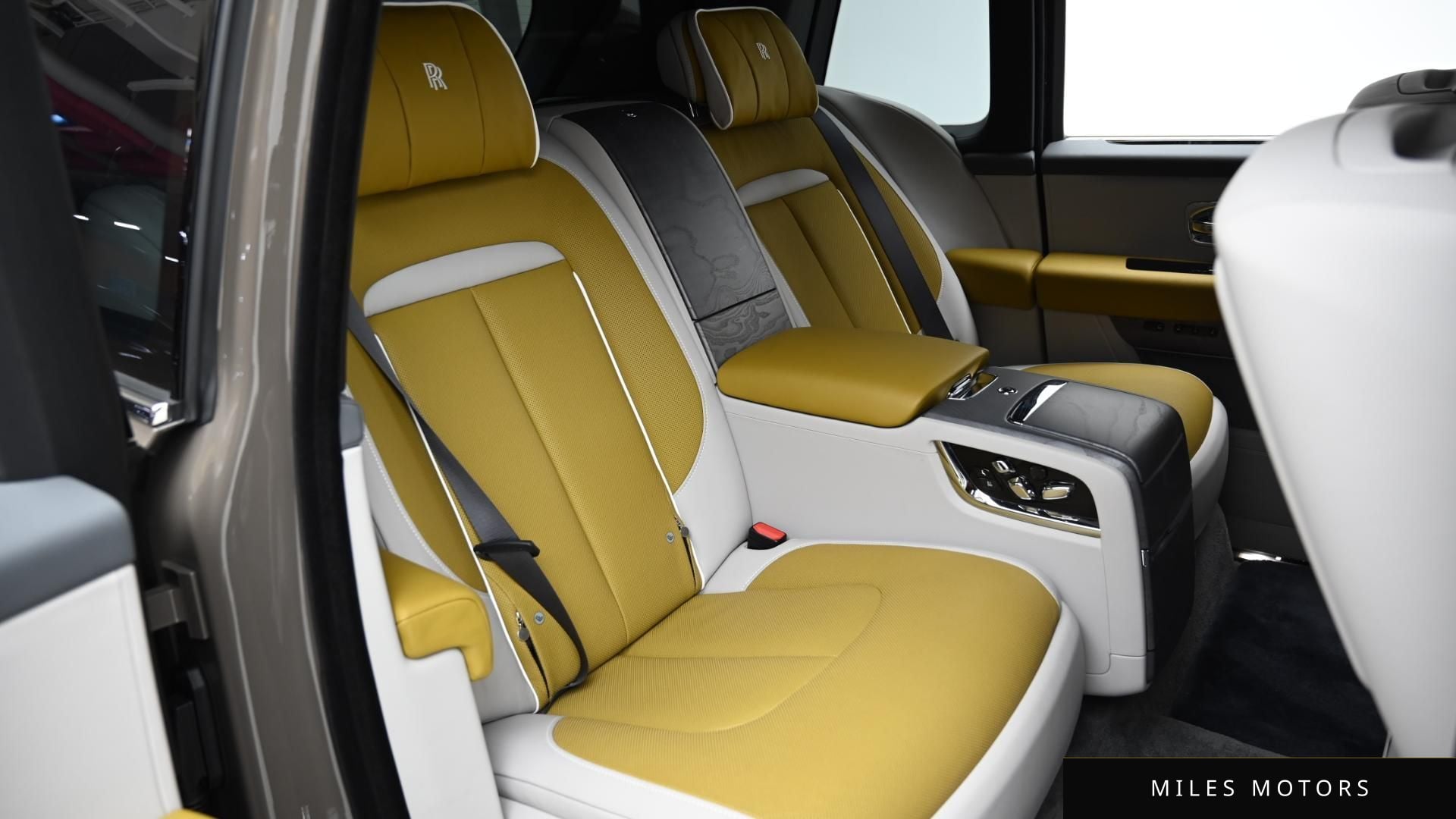 Rolls-Royce 컬리넌 2025 — миниатюра 12