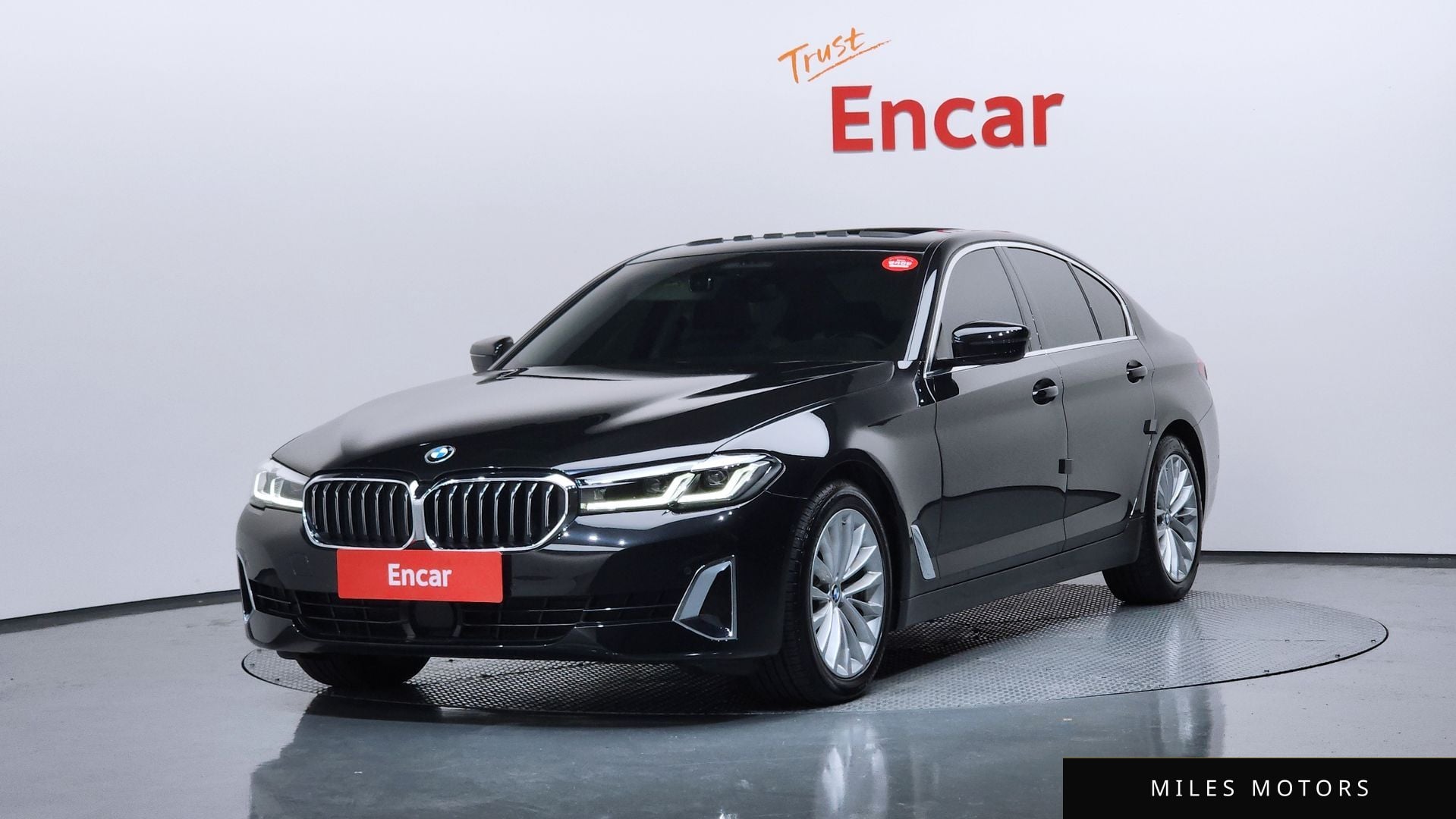 BMW 5 Series (G30) 2021 — фото 1 из 12