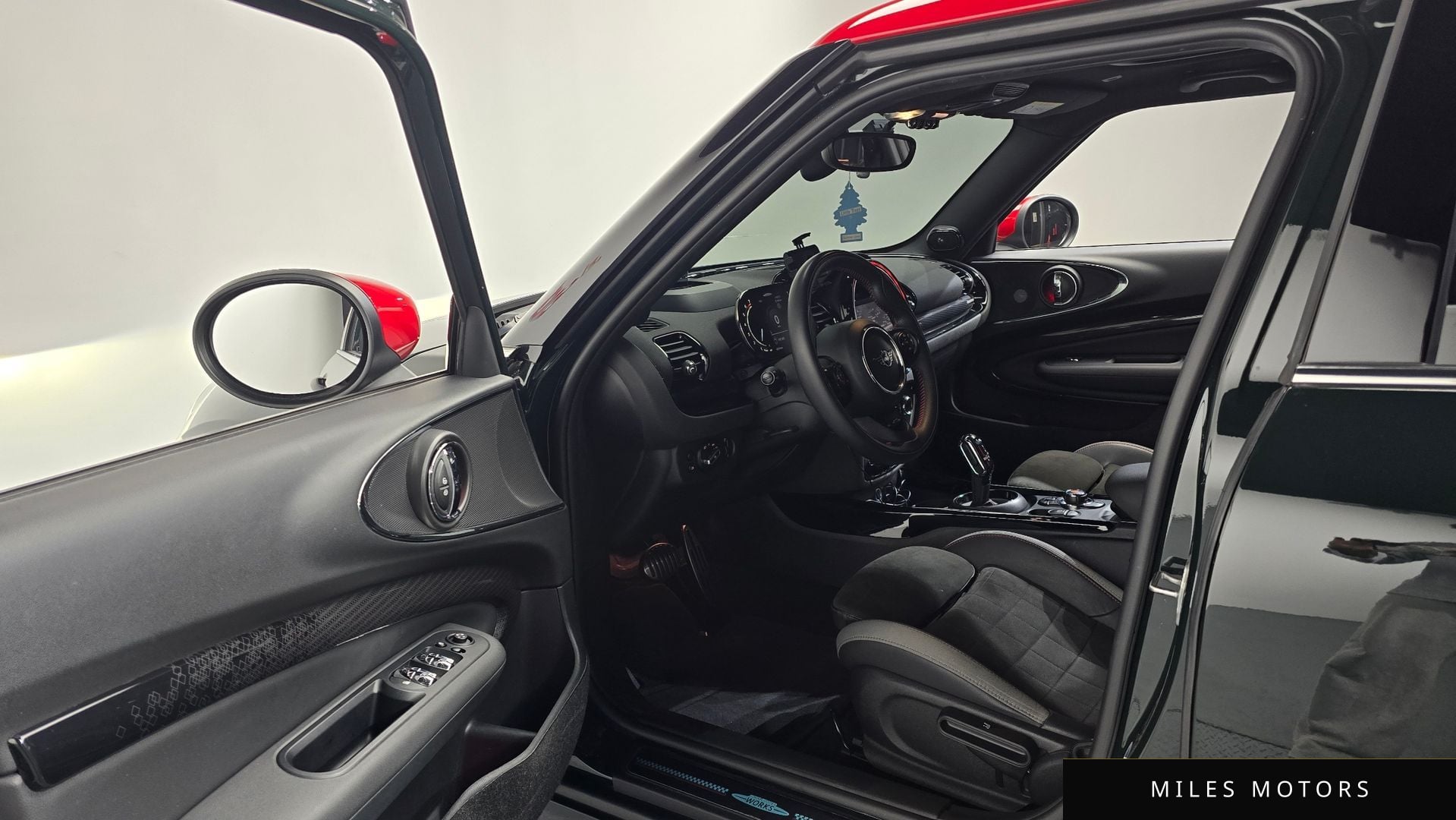 MINI 쿠퍼 S 클럽맨 2021 — миниатюра 10