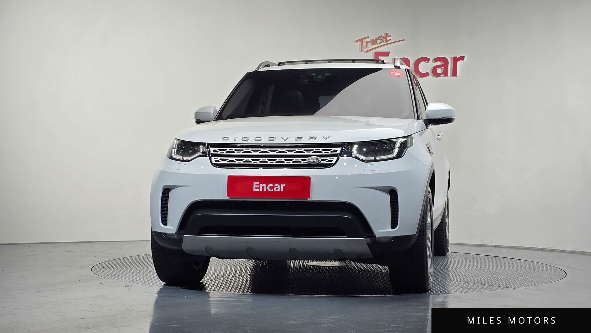 Land Rover Discovery 2018 — миниатюра 3