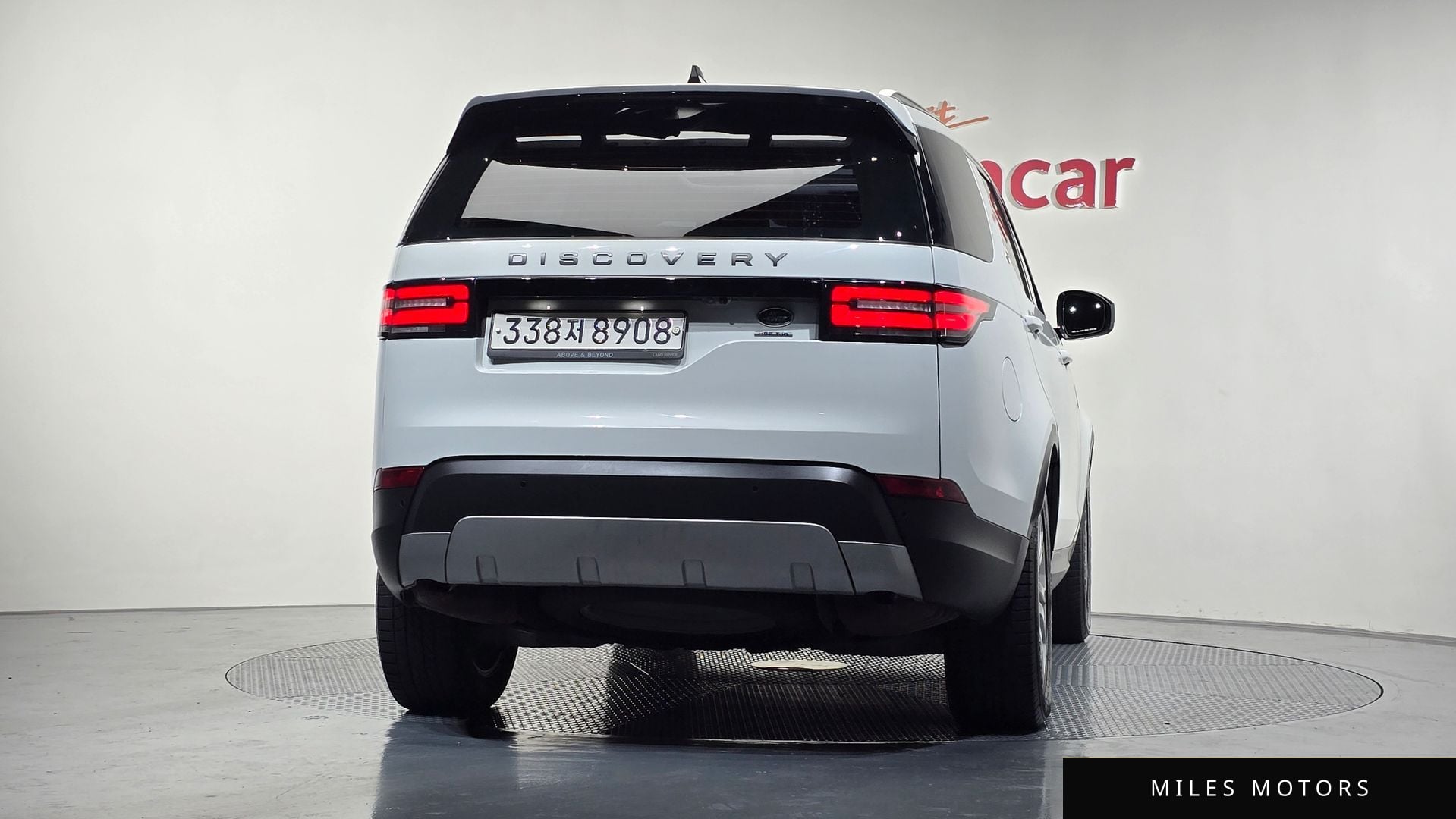 Land Rover Discovery 2018 — миниатюра 4
