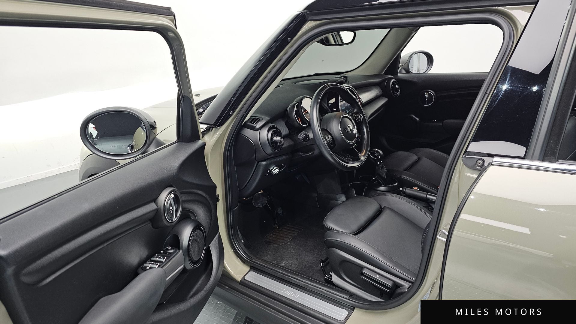 MINI Cooper 2019 — миниатюра 11