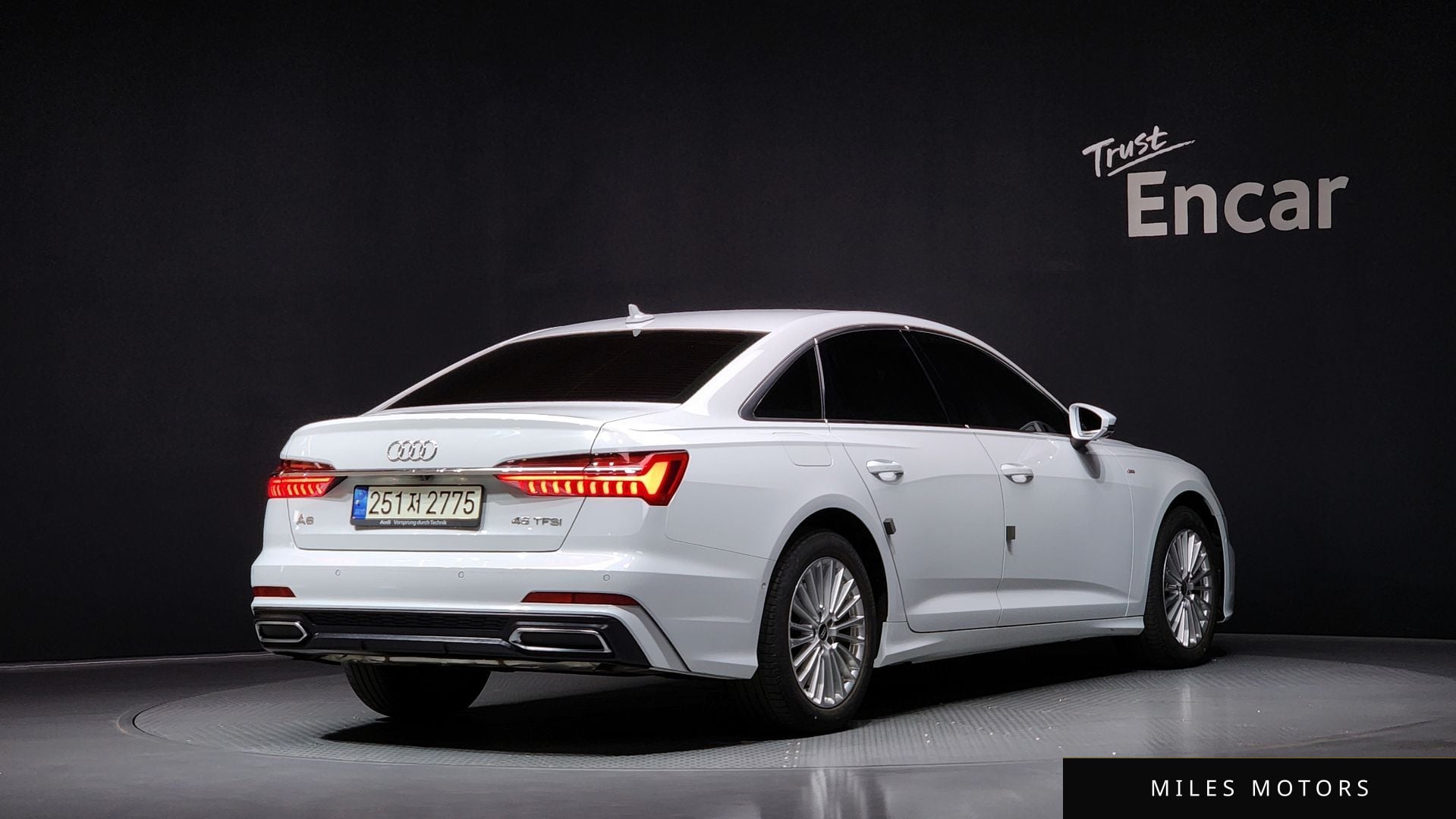 Audi A6 (C8) 2021 — миниатюра 2
